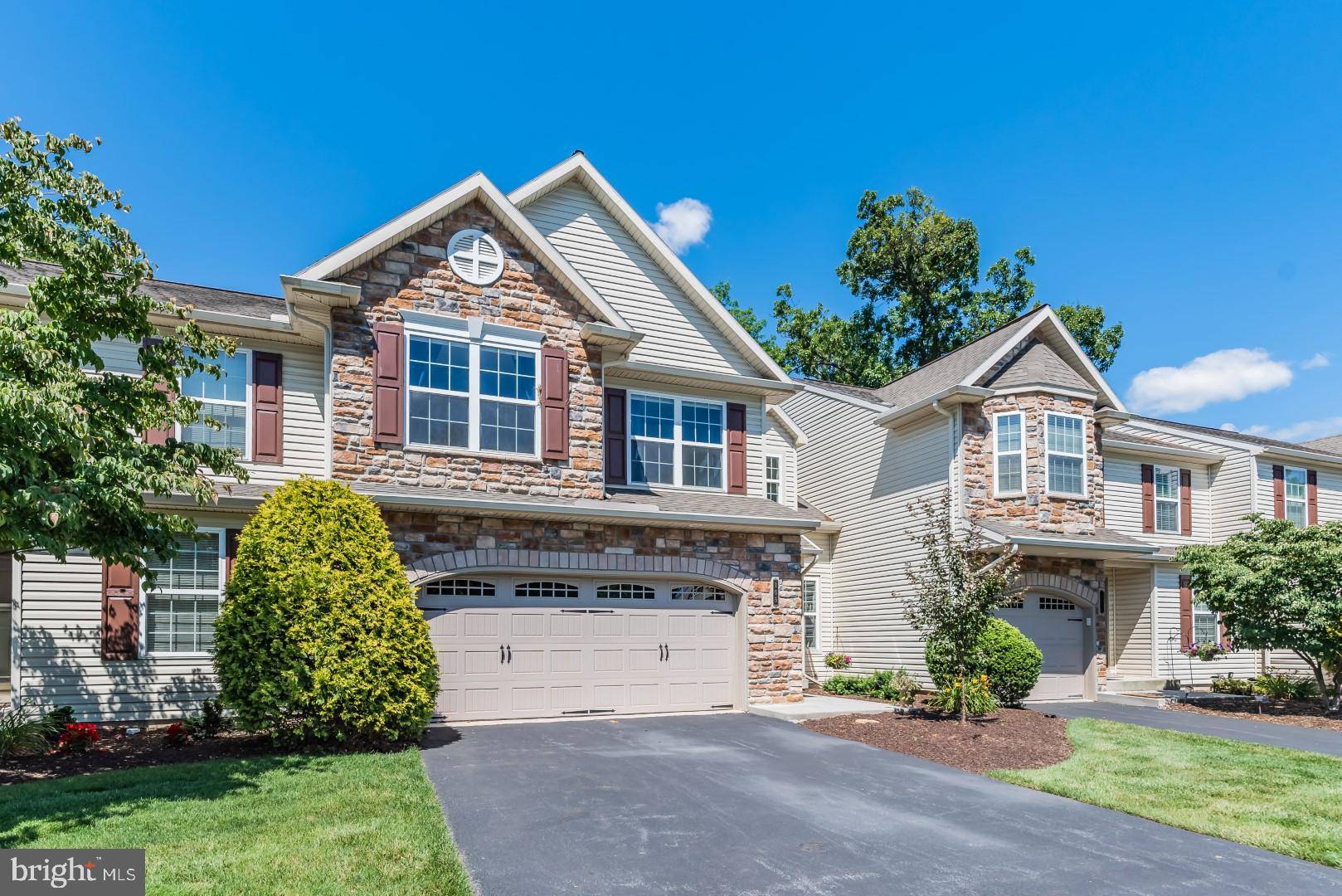 Mechanicsburg, PA 17050,105 PIN OAK CT