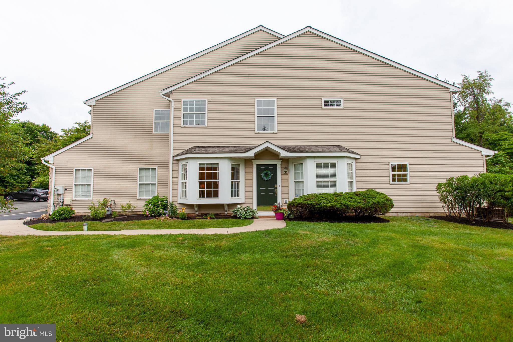 Phoenixville, PA 19460,2309 PERIWINKLE CT