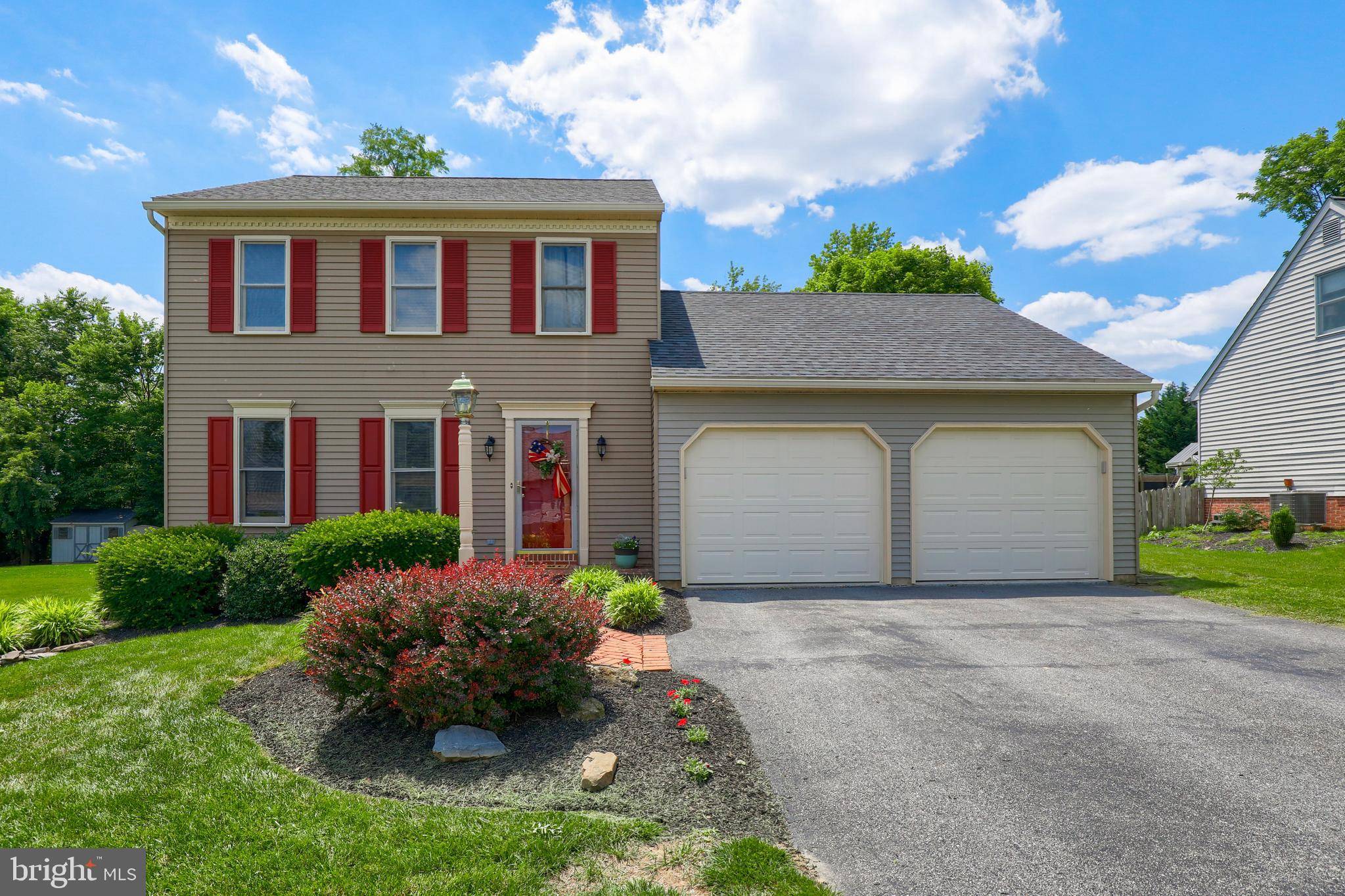 Lancaster, PA 17602,184 HOSTETTER LN