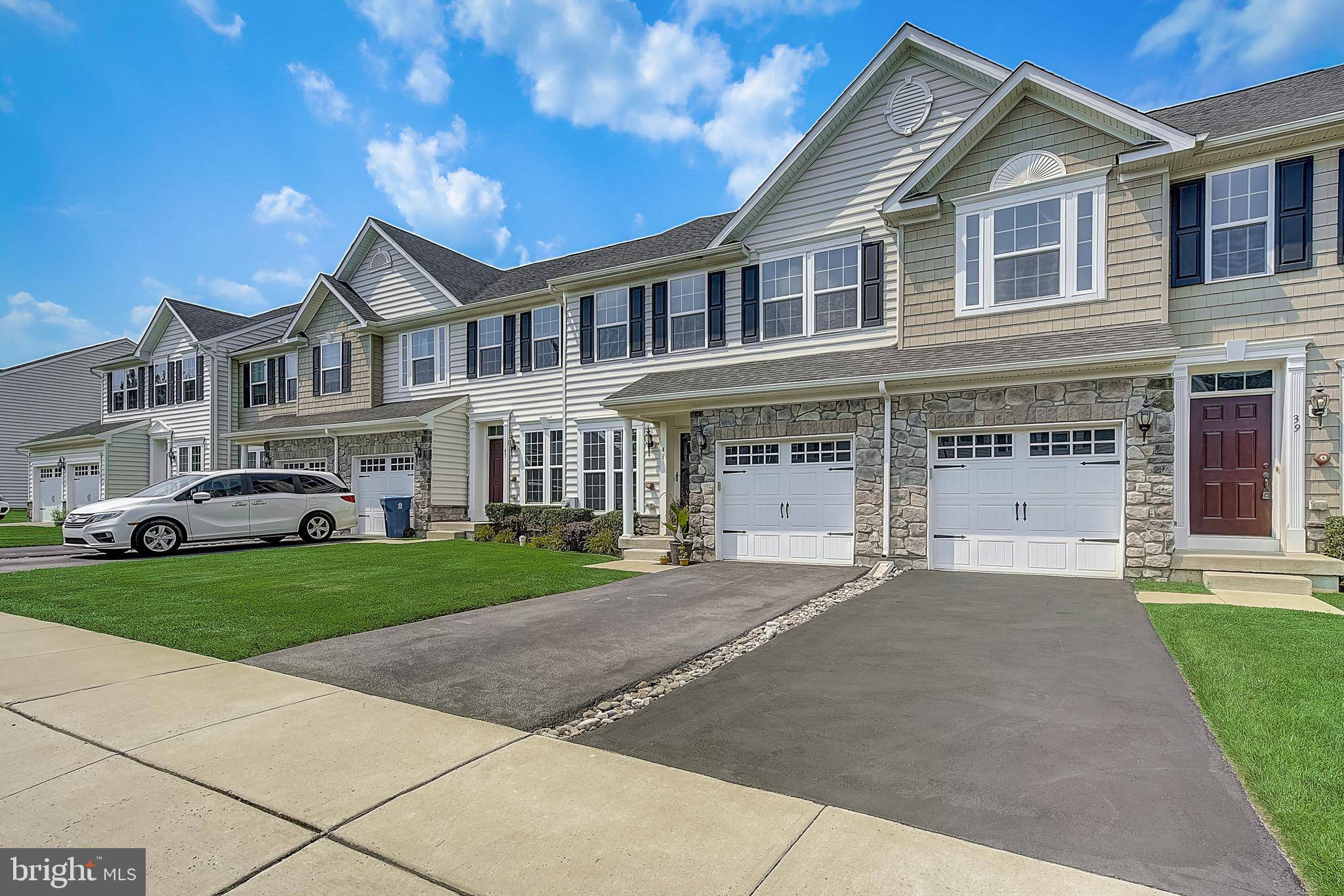 Oreland, PA 19075,41 HAWKSWELL CIR