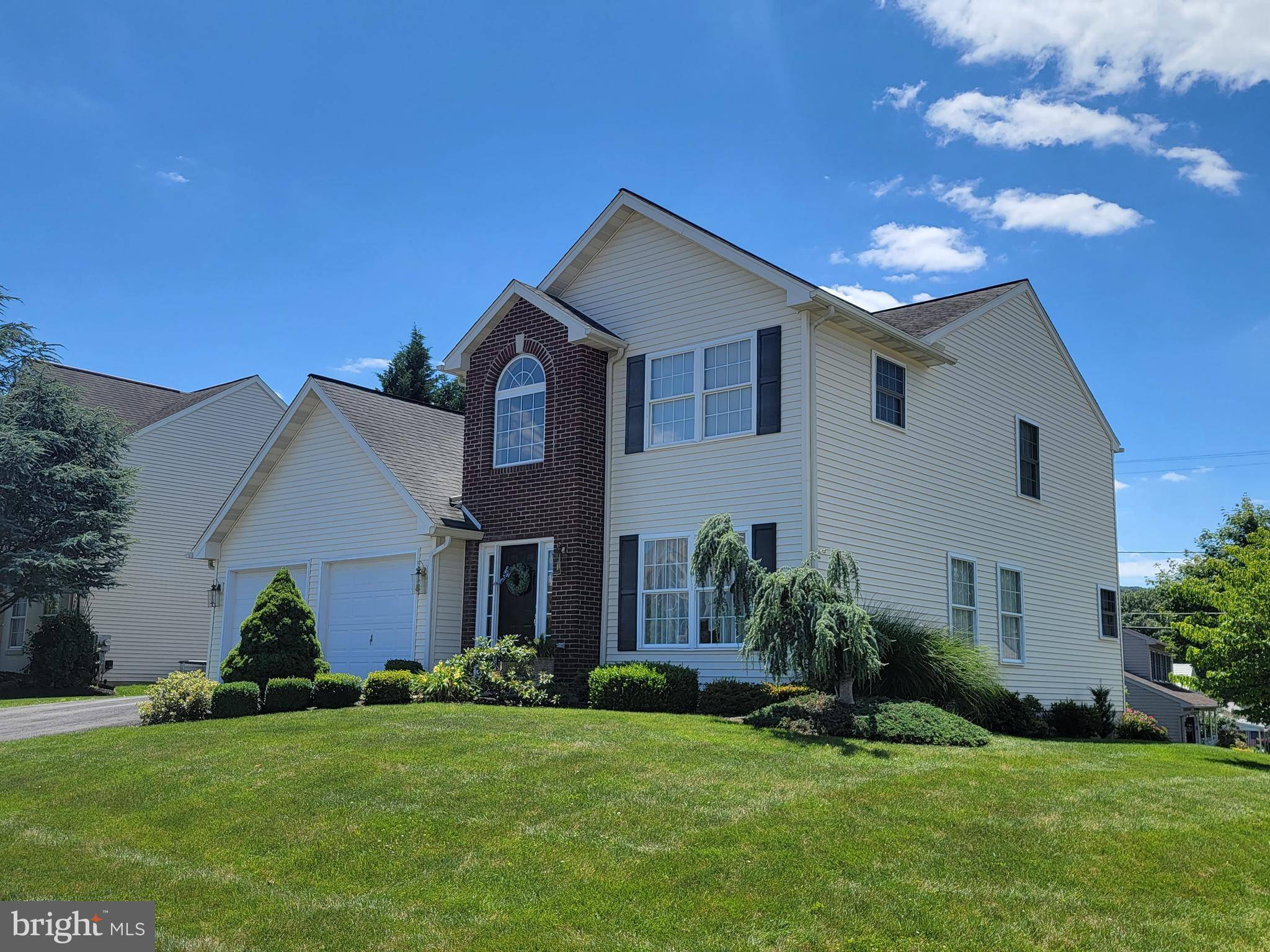 Wernersville, PA 19565,214 S ROSEWOOD CT