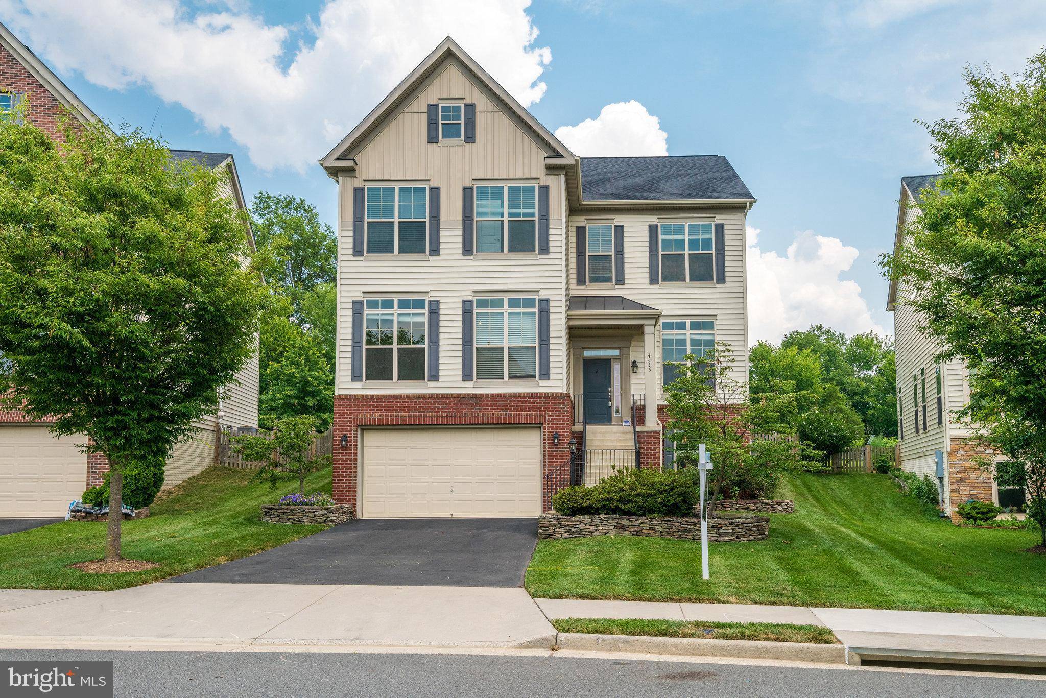 Ashburn, VA 20148,42735 MACAULEY PL