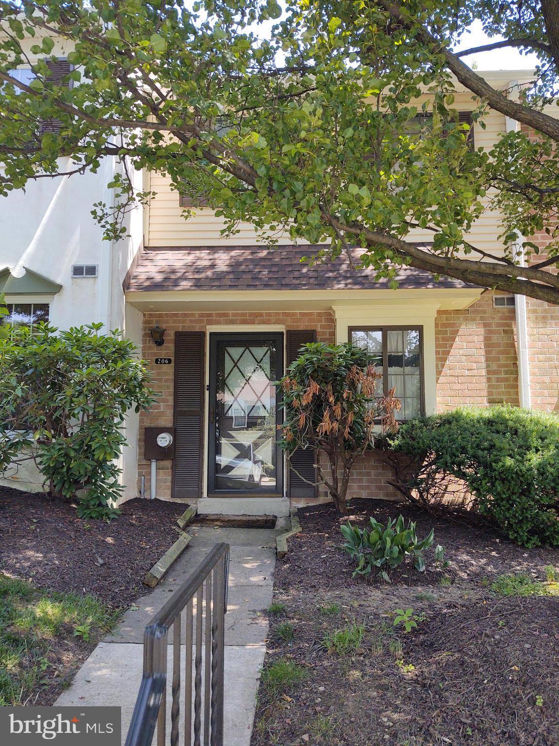 Elkins Park, PA 19027,206 GLEN PL