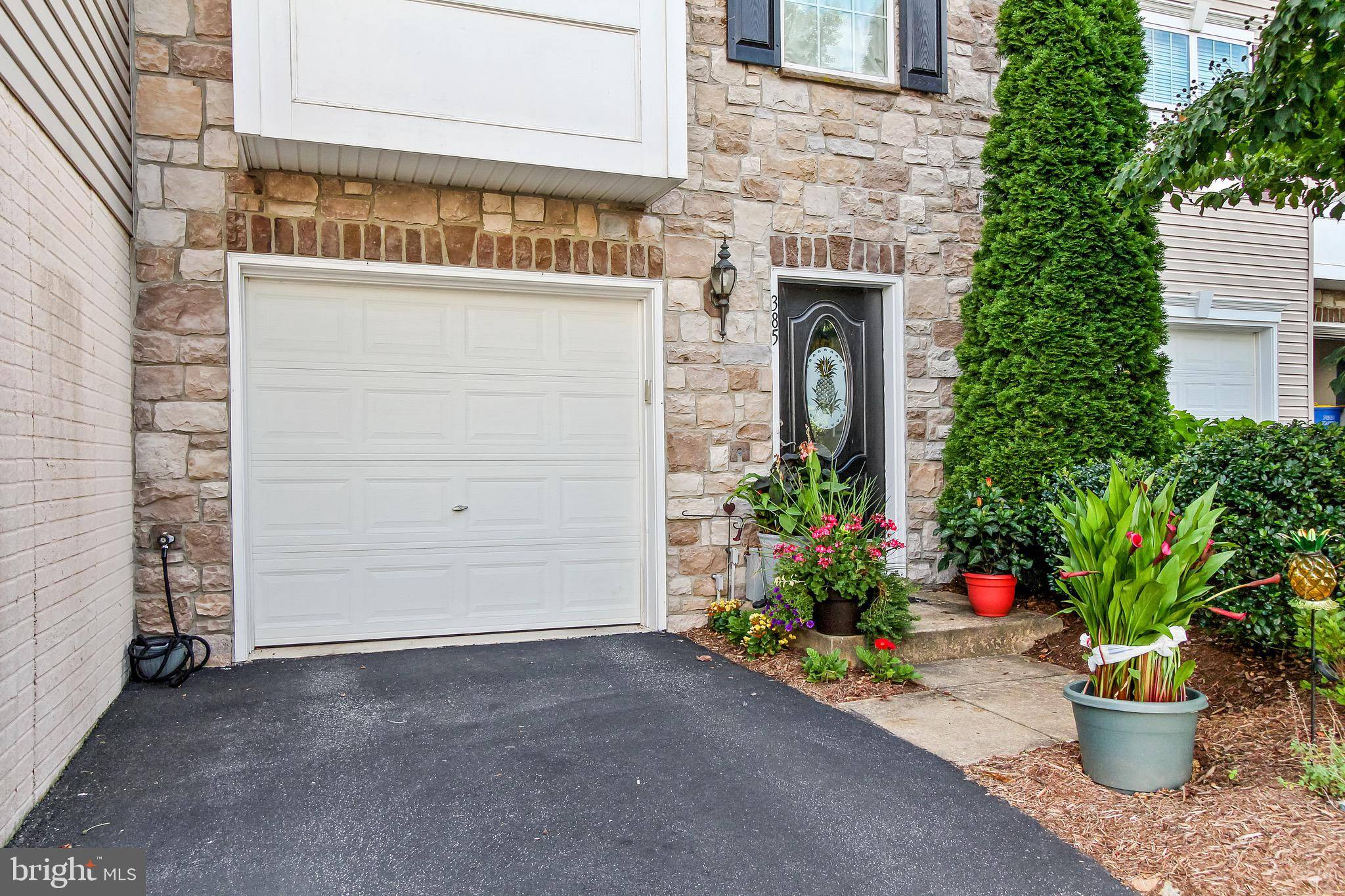 Dallastown, PA 17313,385 W CHESTNUT ST #3