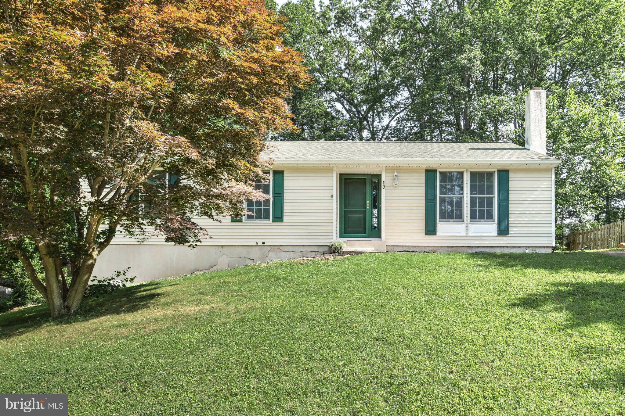 Stewartstown, PA 17363,19 CEDAR LN