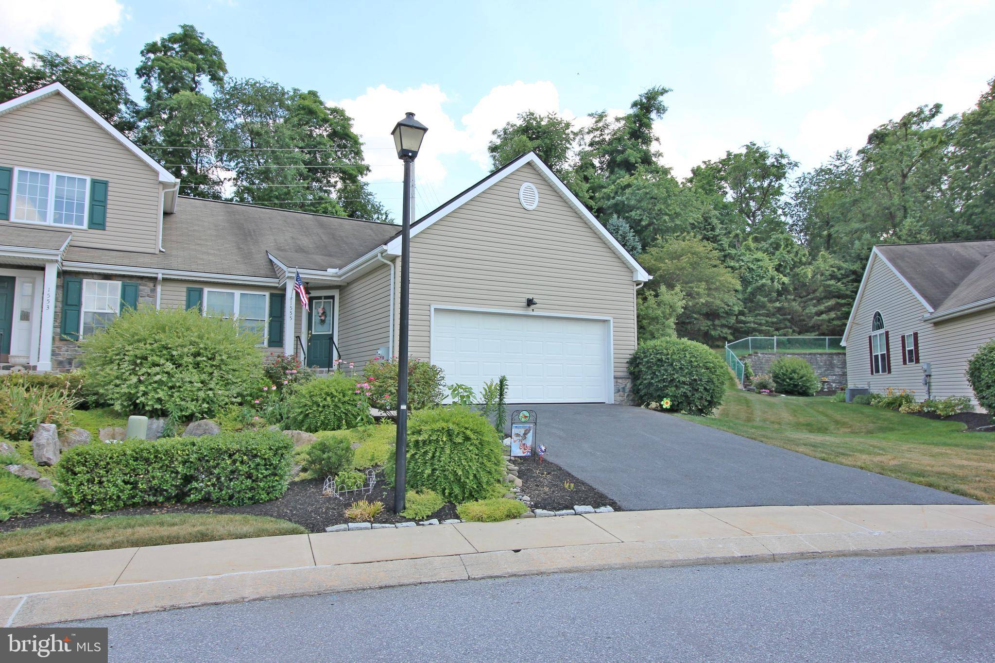 Elizabethtown, PA 17022,1555 HICKORY RUN CT