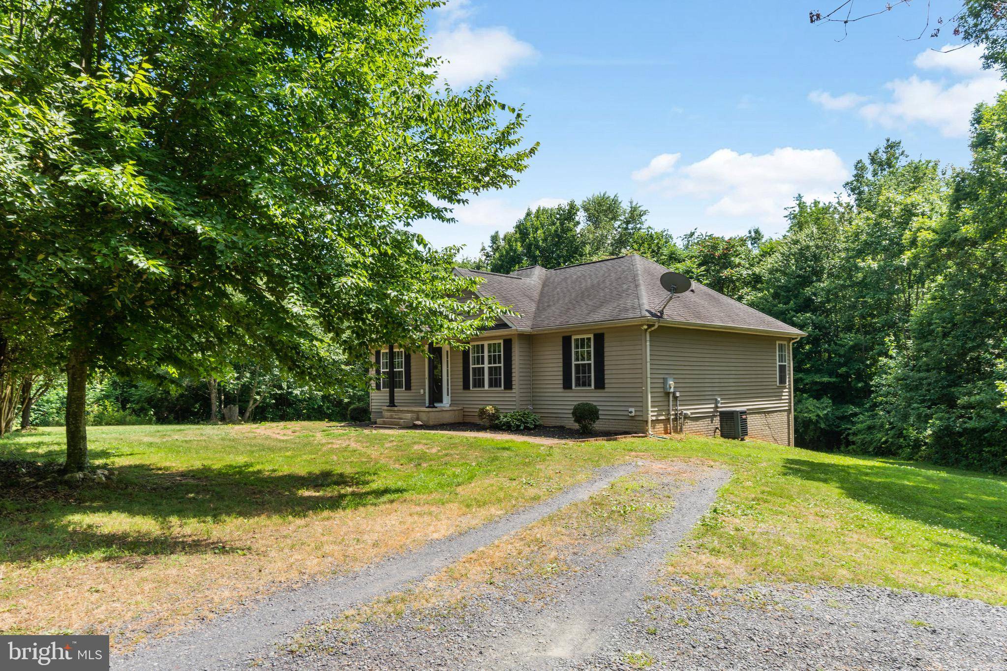 Lignum, VA 22726,23950 BATNA RD