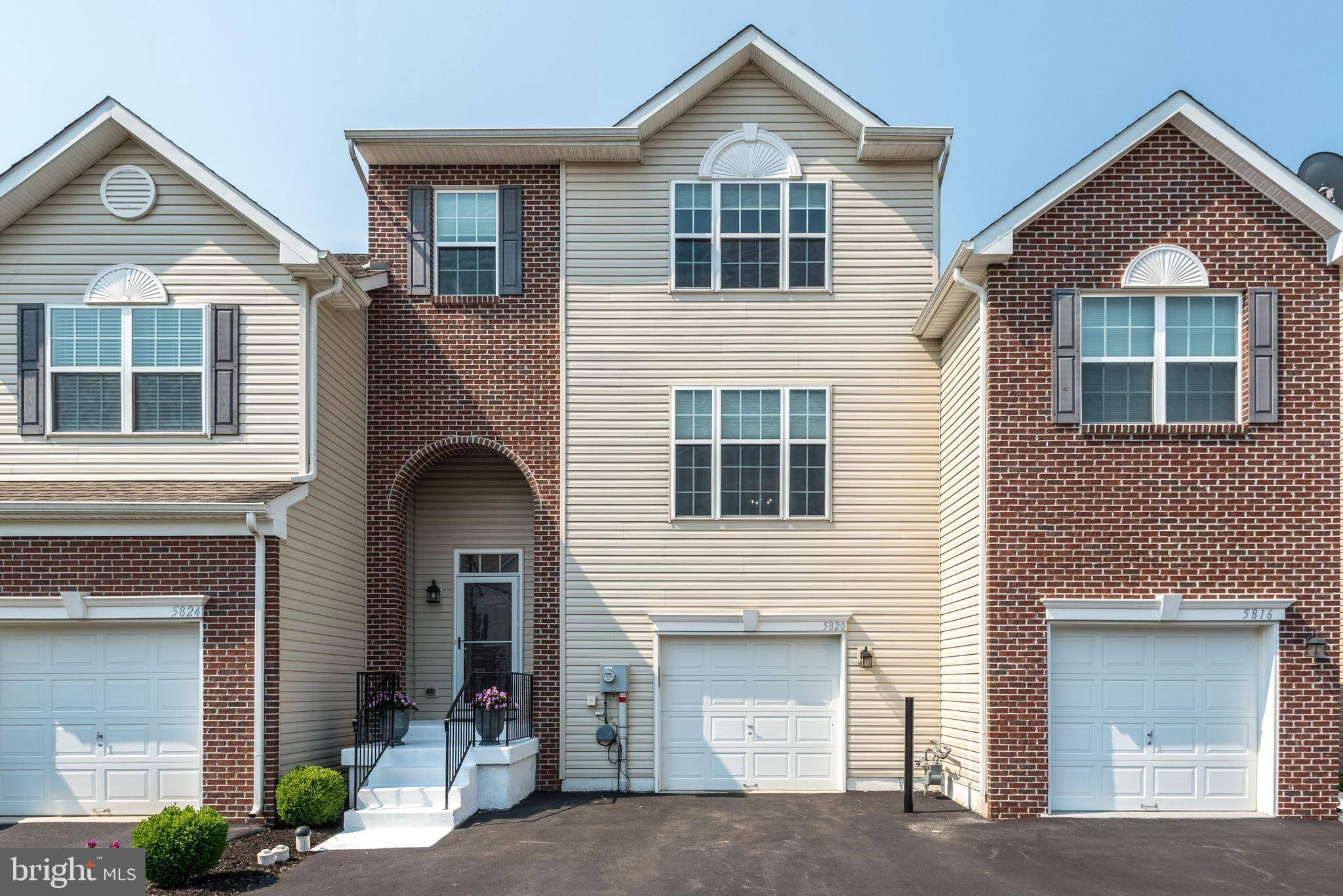 Macungie, PA 18062,5820 FRESH MEADOW DR