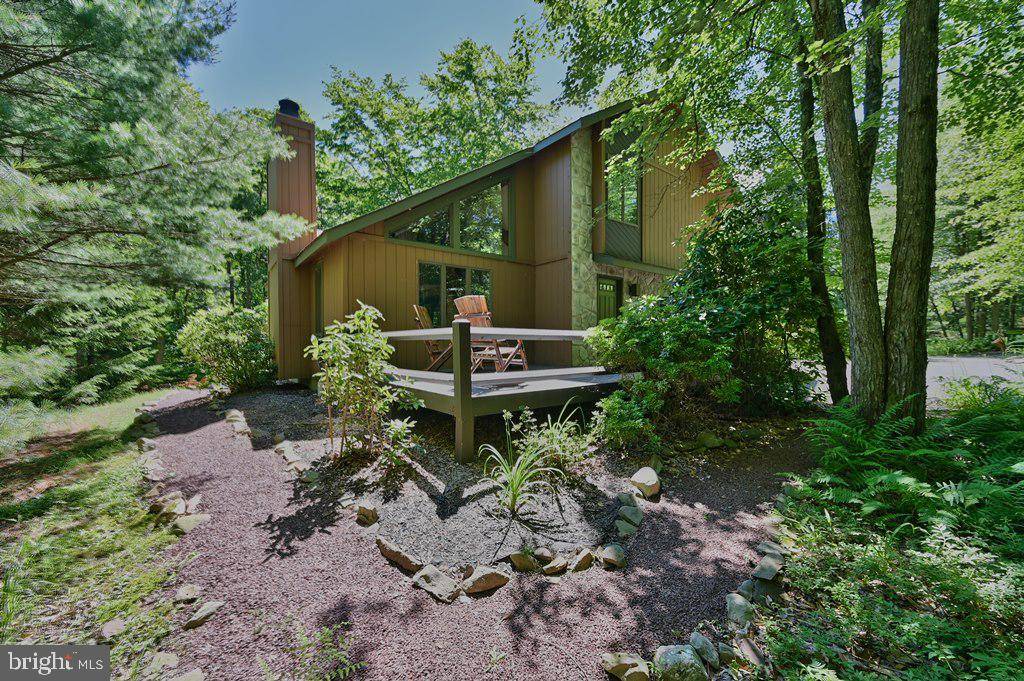 Lake Harmony, PA 18624,143 MOSEYWOOD RD