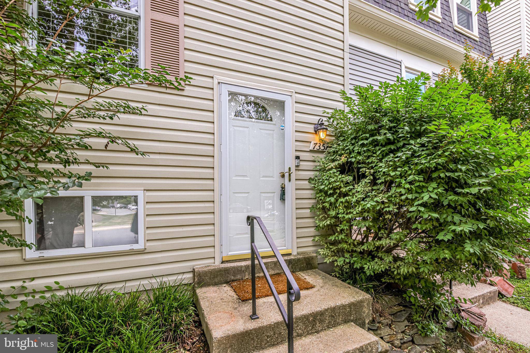 Alexandria, VA 22315,7357 SPRINGLEIGH WAY