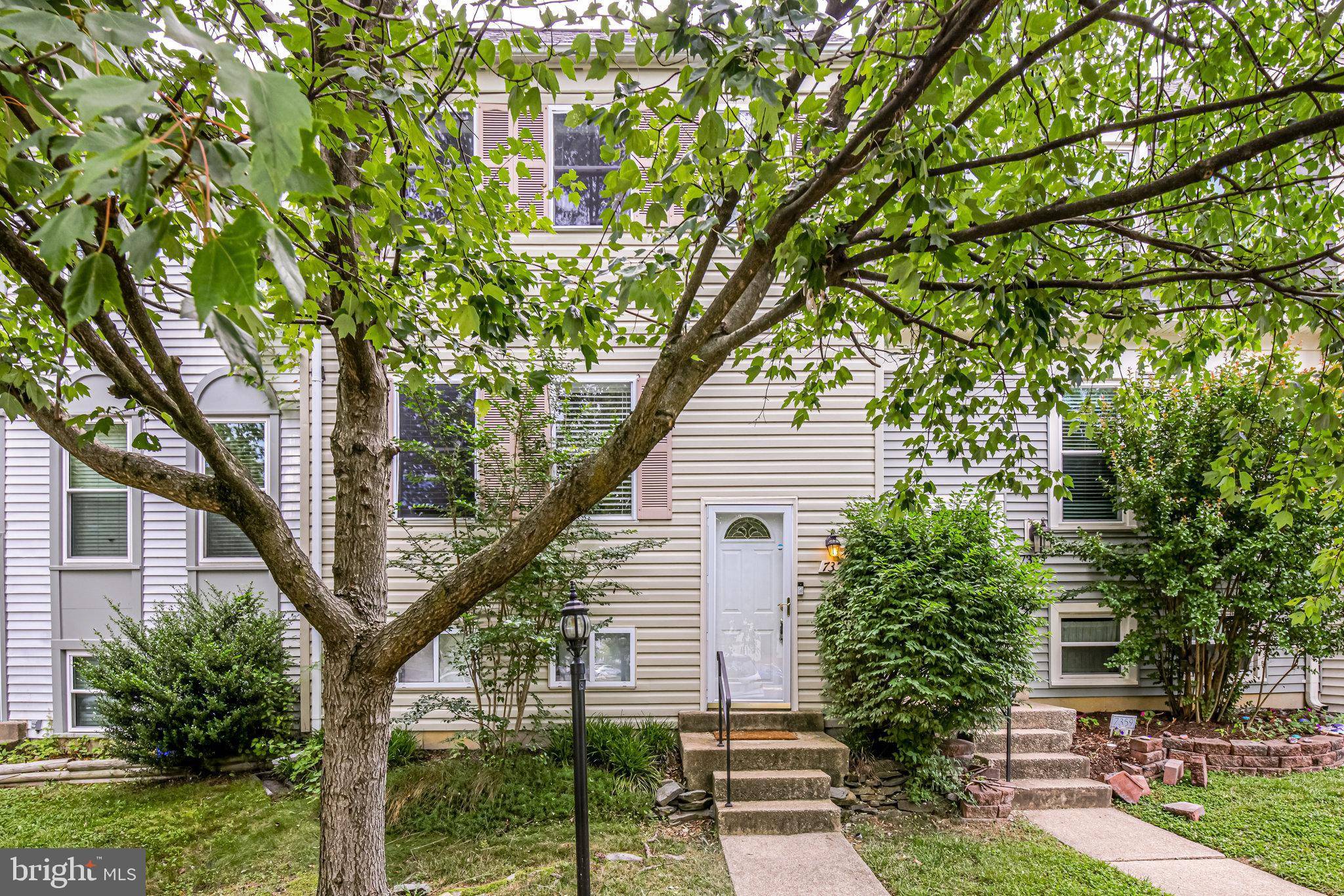 Alexandria, VA 22315,7357 SPRINGLEIGH WAY