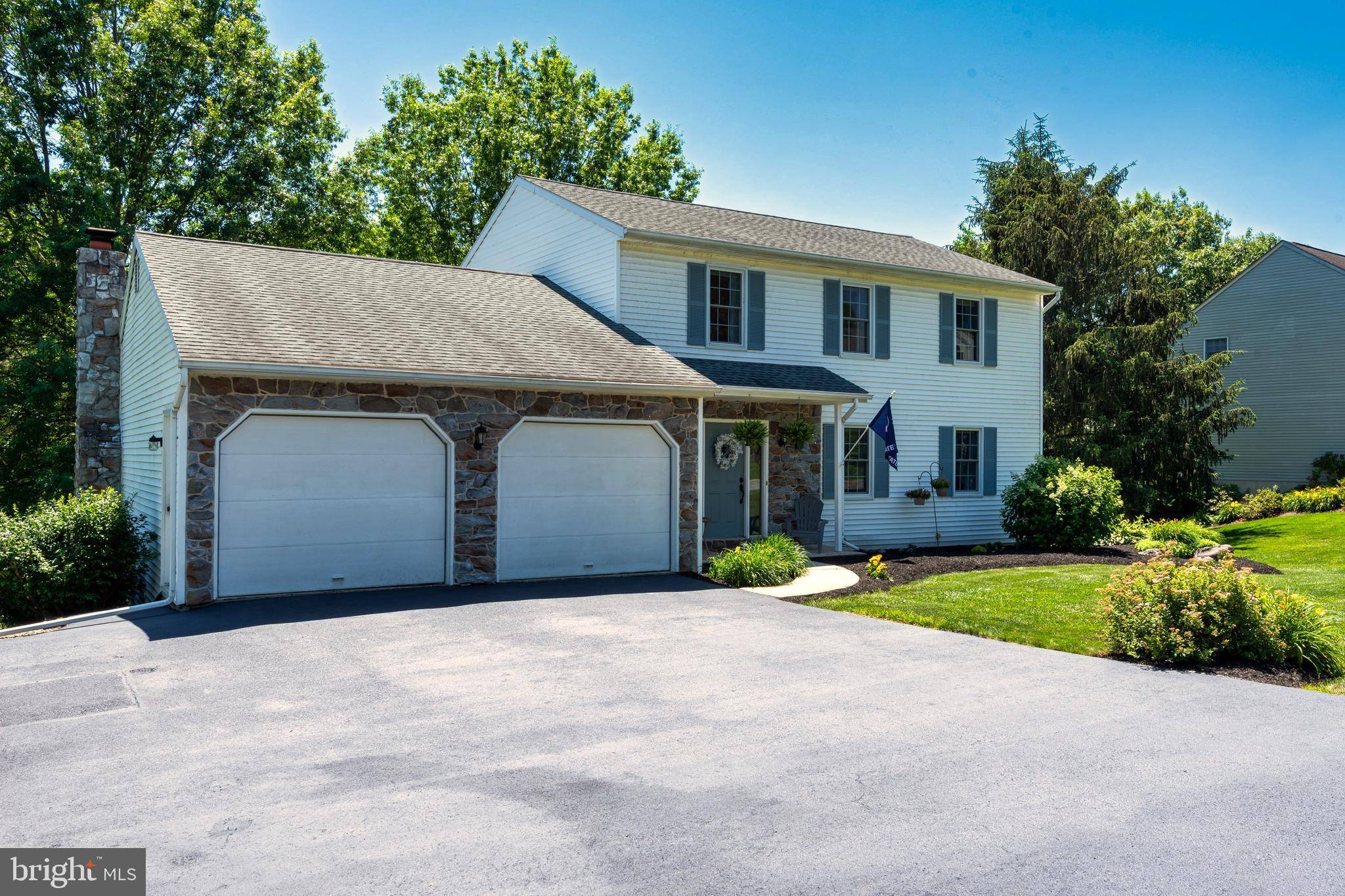 Lancaster, PA 17603,1007 FIELDSTONE CT