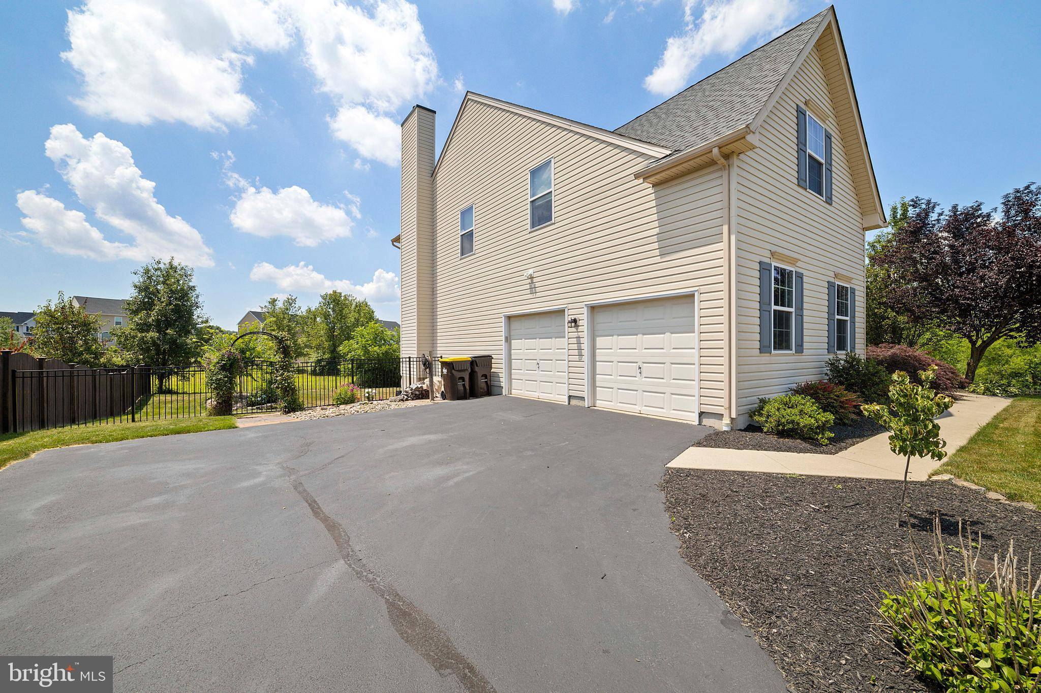 Gilbertsville, PA 19525,2214 HOLLY DR