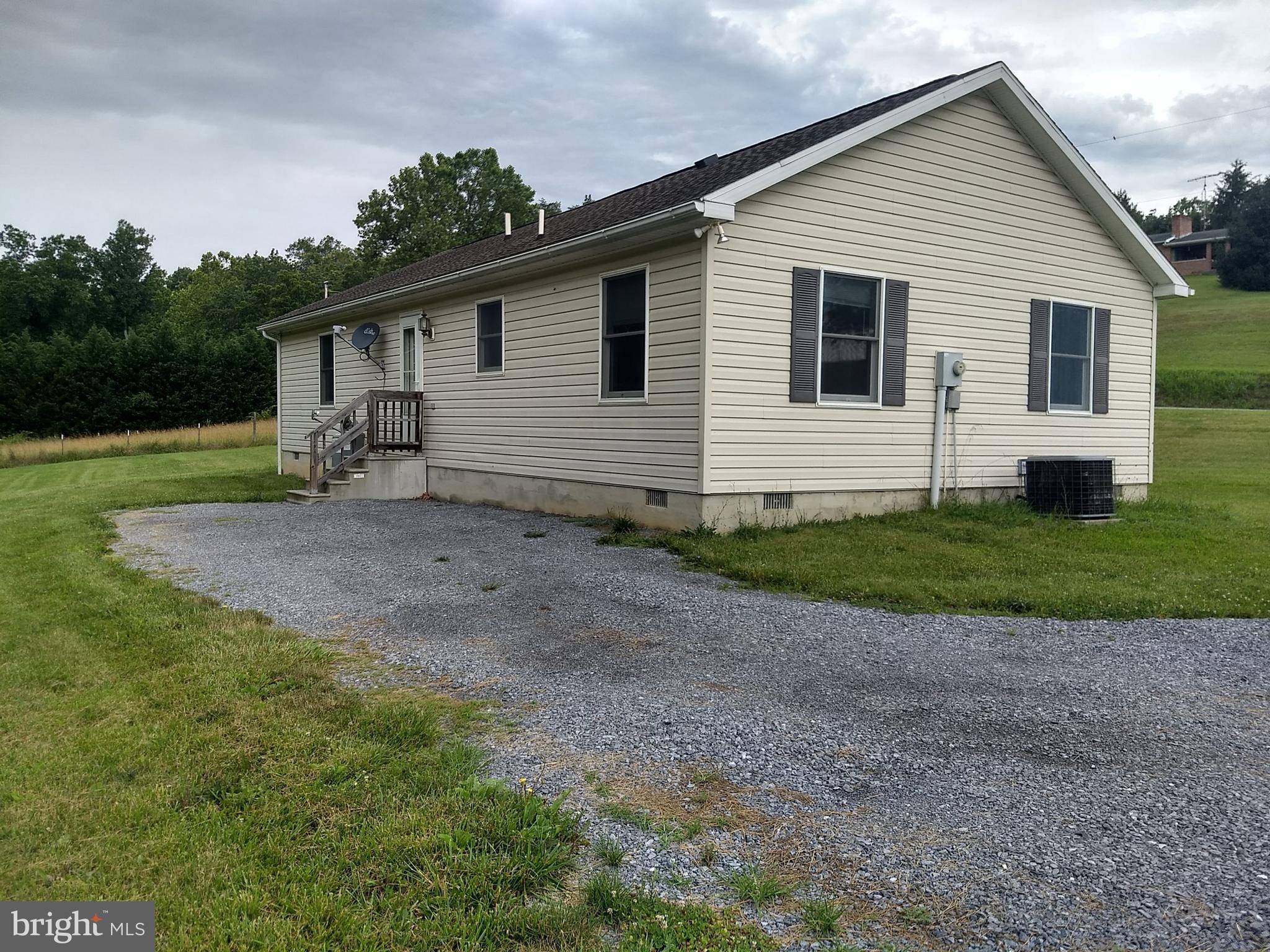 Hedgesville, WV 25427,773 JONES SPRING WEST RD