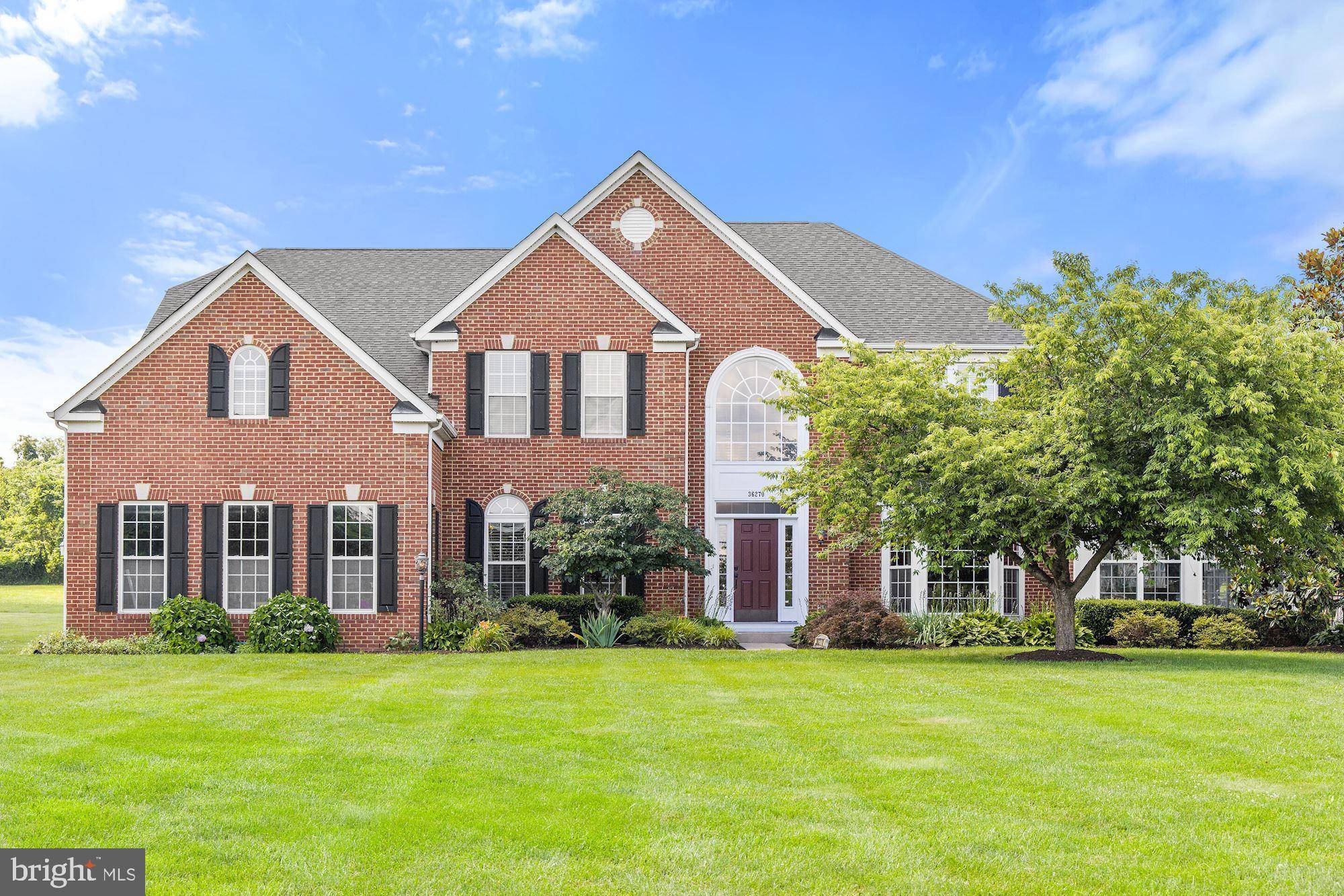 Round Hill, VA 20141,36270 DWYER CT