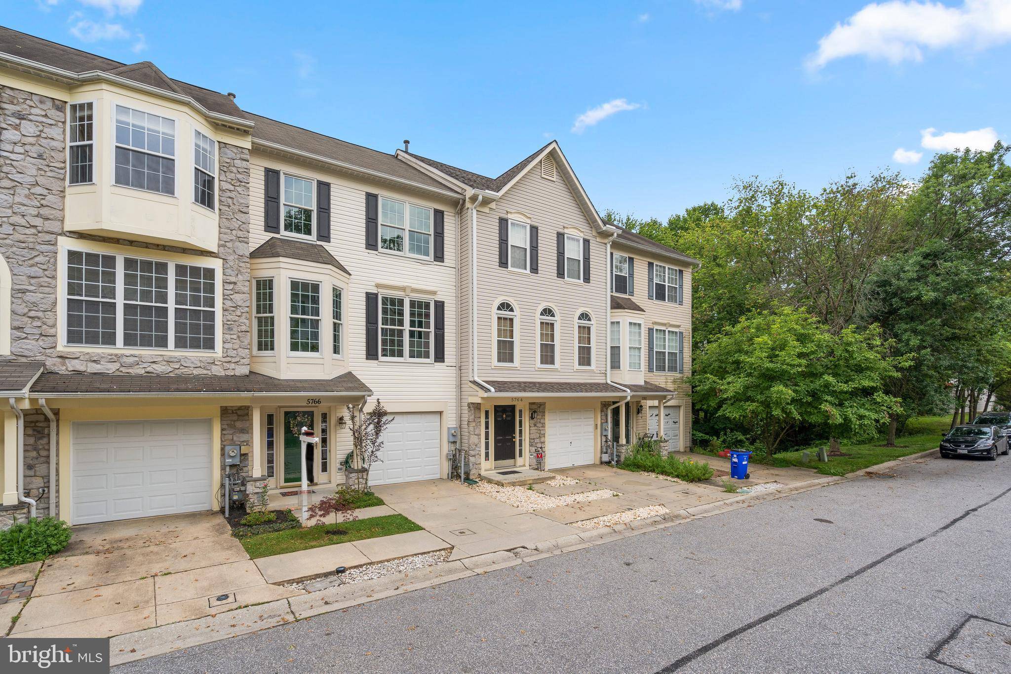 Ellicott City, MD 21043,5766 GOLDFINCH CT