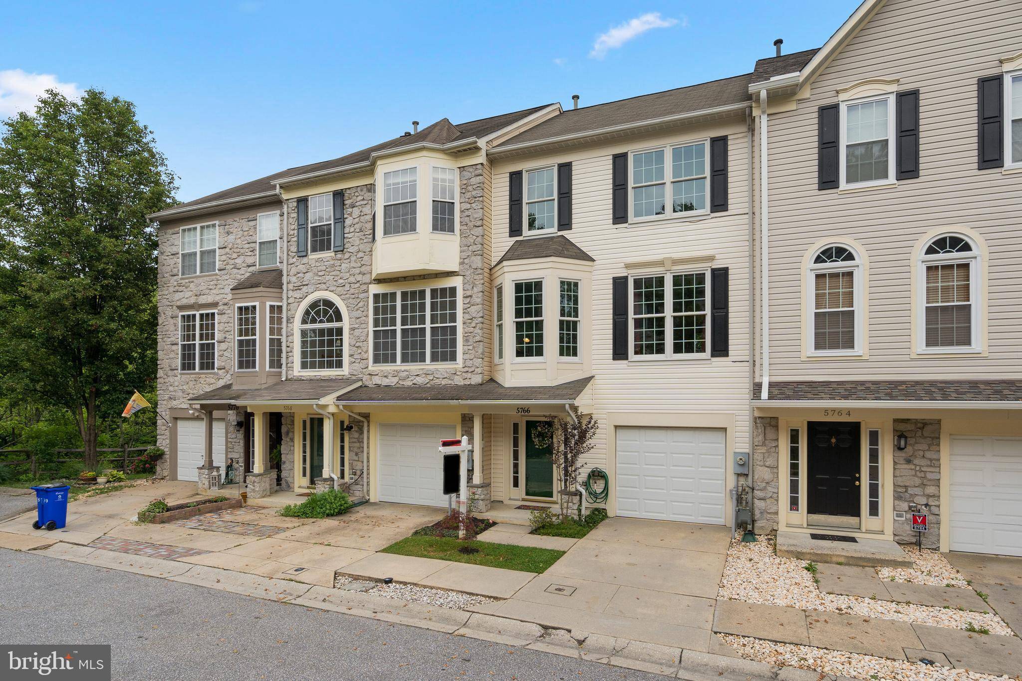 Ellicott City, MD 21043,5766 GOLDFINCH CT