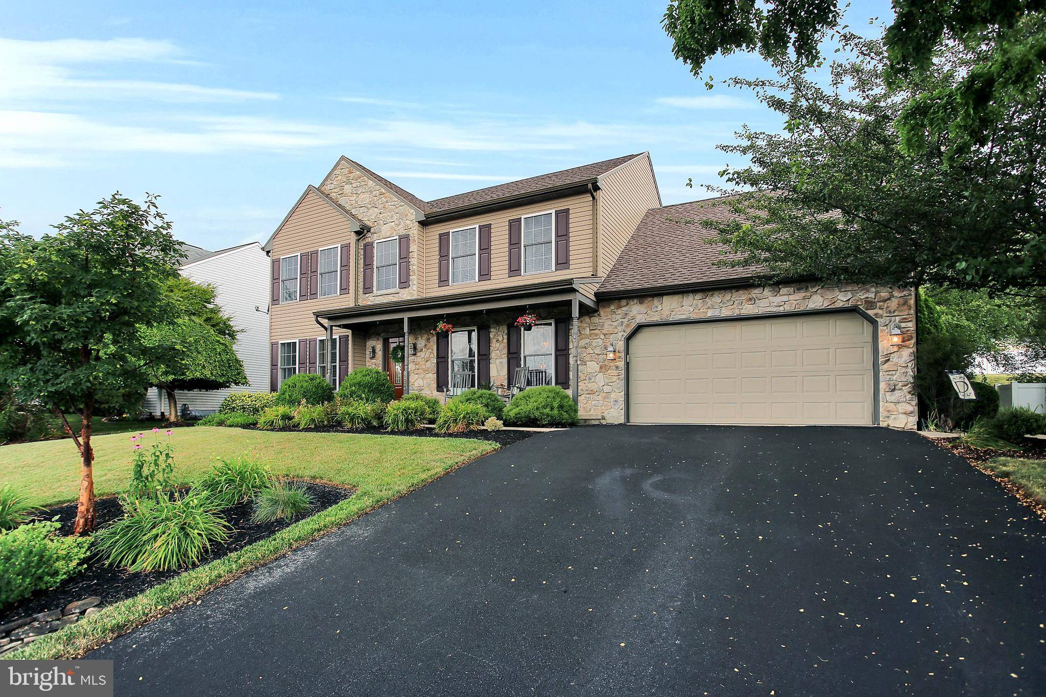 Mount Wolf, PA 17347,490 SILVER MAPLE CT