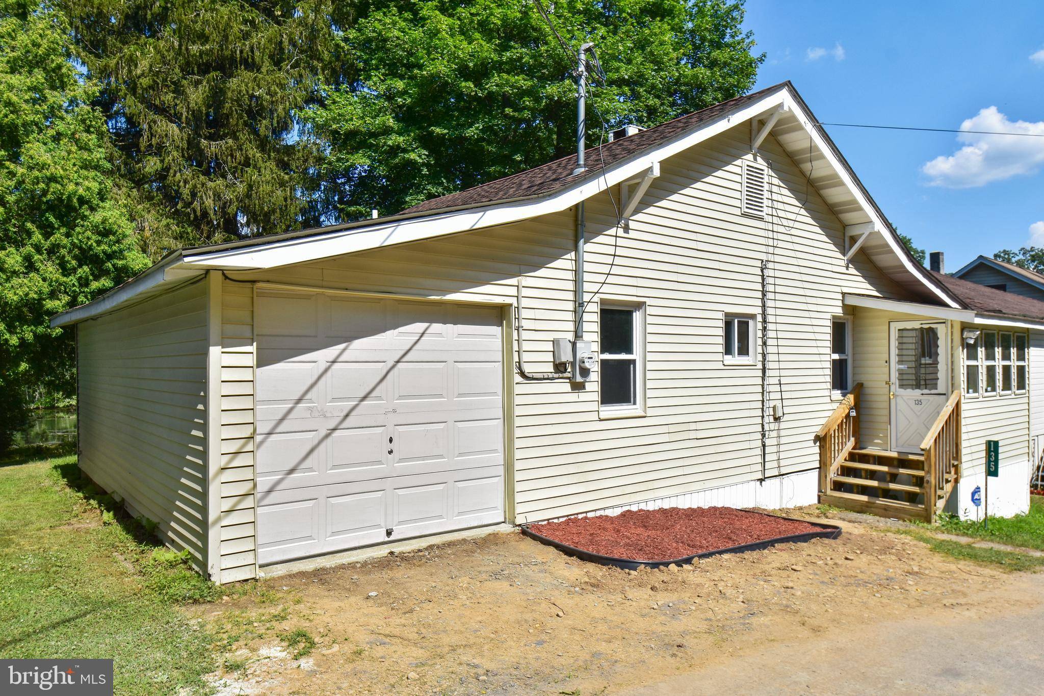 Kunkletown, PA 18058,135 BIRCH LN