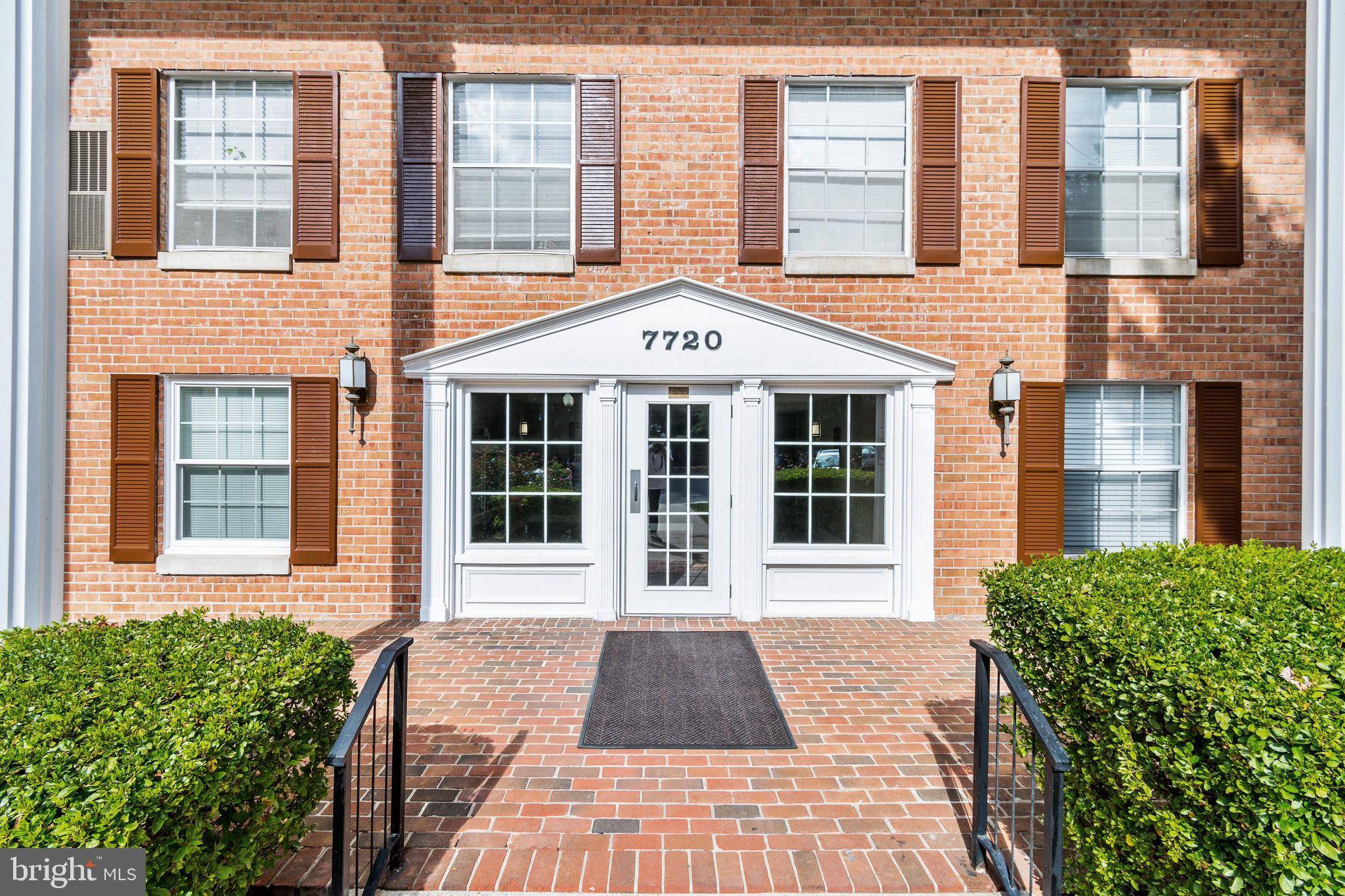 Mclean, VA 22102,7720 TREMAYNE #112