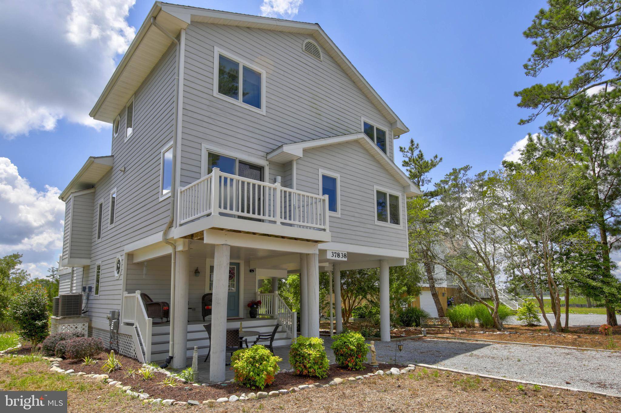 Ocean View, DE 19970,37838 ISLAND DR