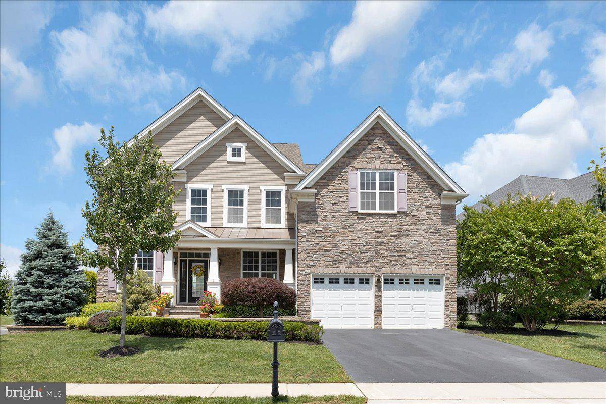 Monroe Township, NJ 08831,23 HASTINGS LN