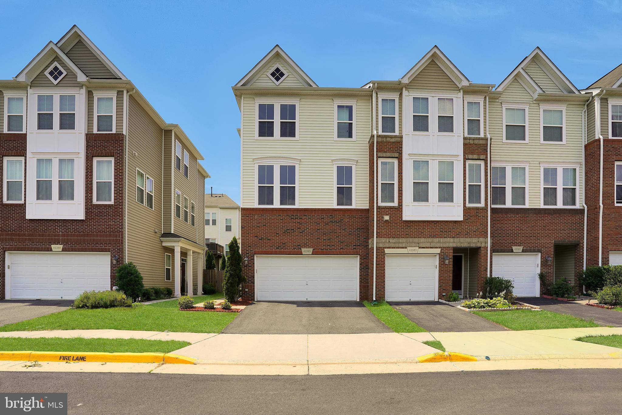 Ashburn, VA 20147,43385 RICKENBACKER SQ