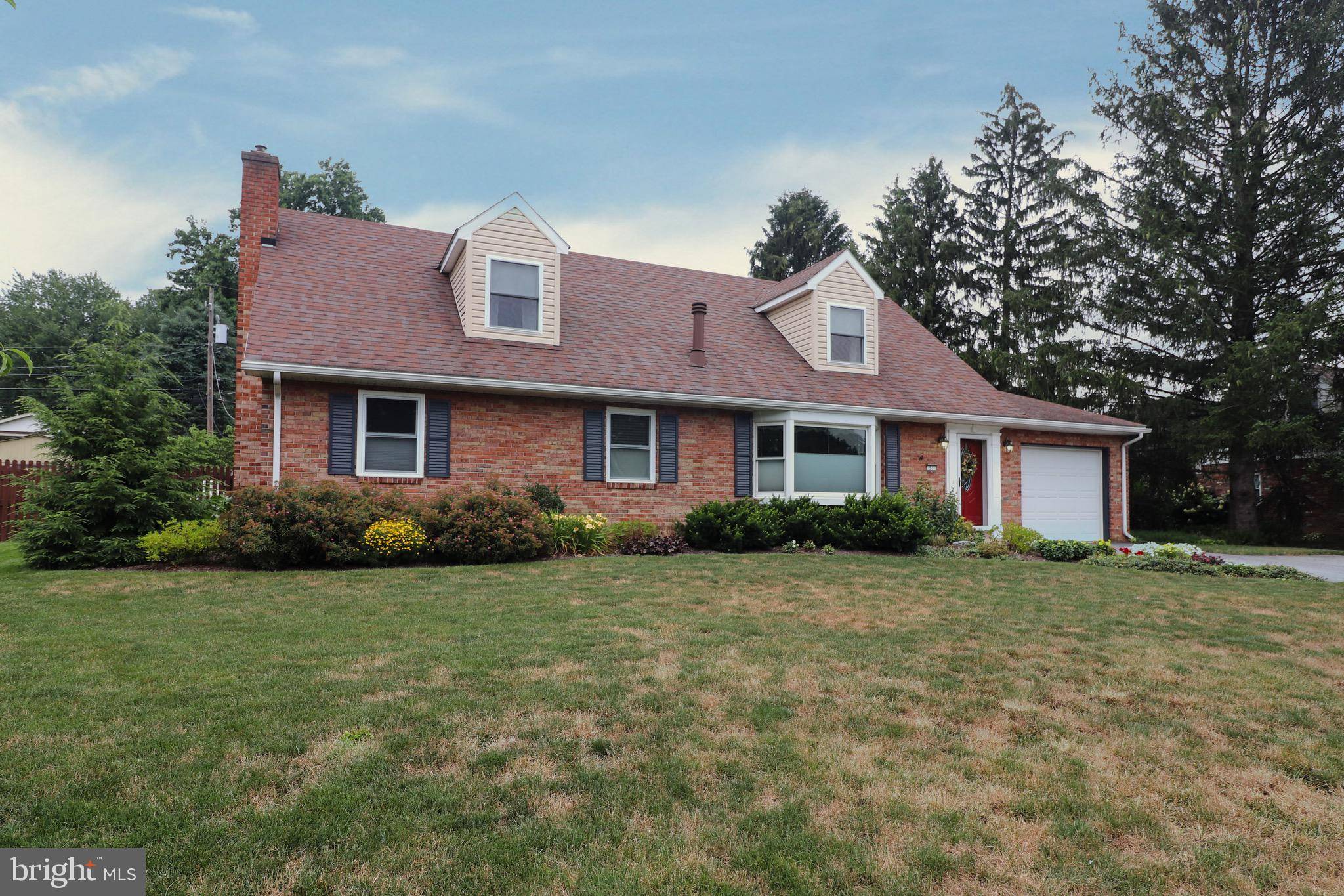 Brownstown, PA 17508,51 WALNUT DR