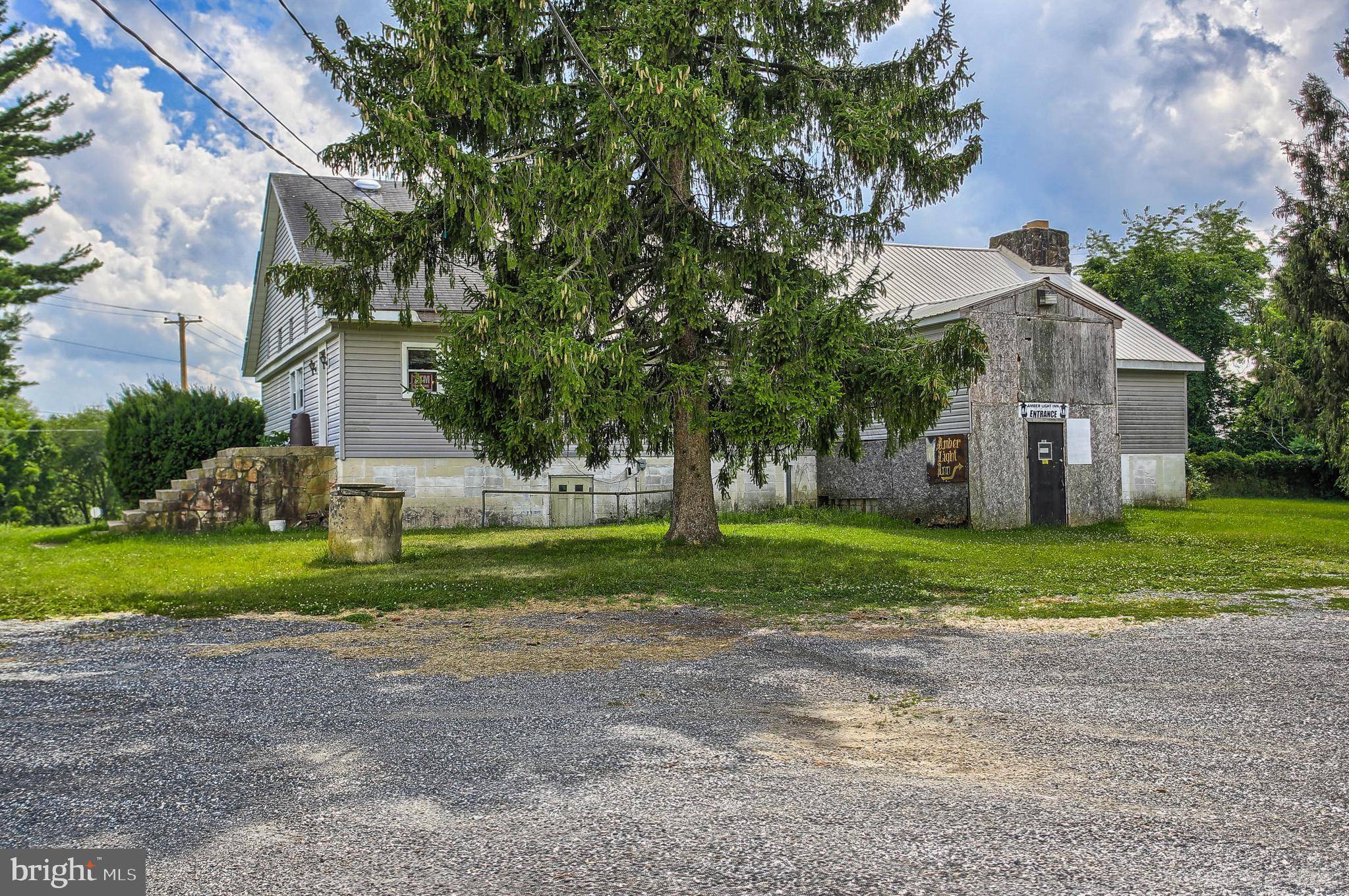 Delta, PA 17314,517 AUBEL RD