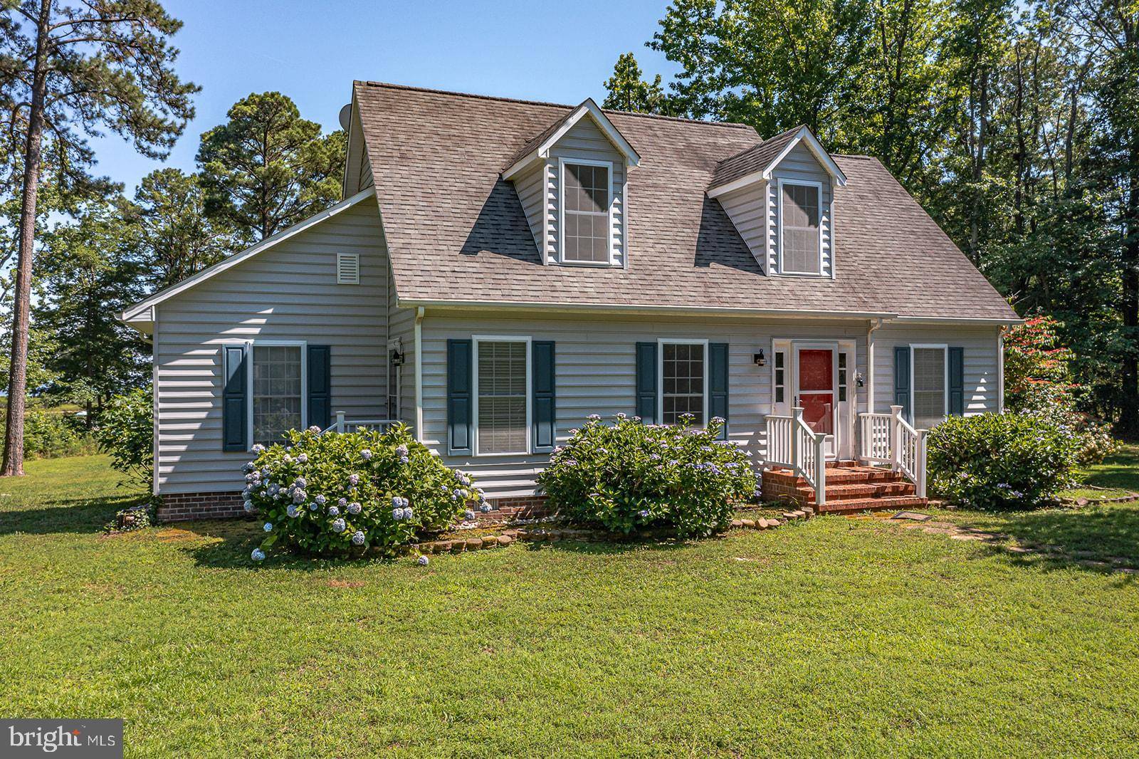 Reedville, VA 22539,143 HOLLY GROVE LN