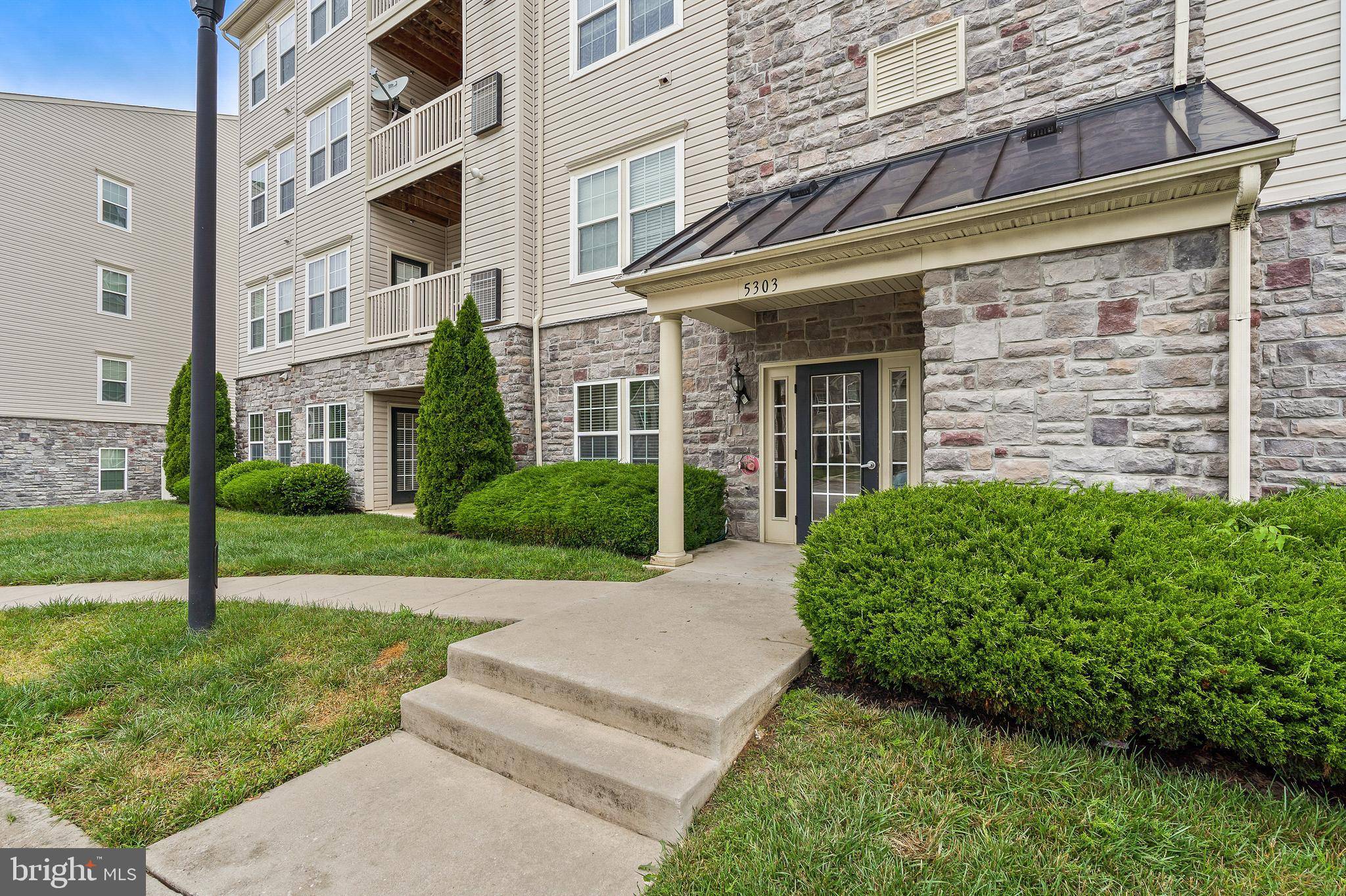 Baltimore, MD 21229,5303 WYNDHOLME CIR #101