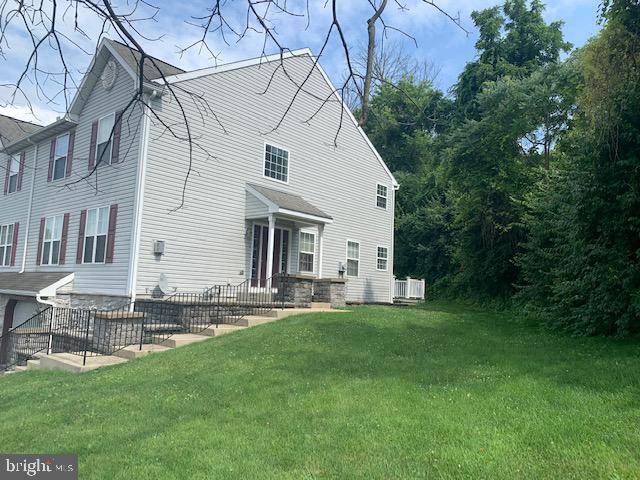 Reading, PA 19608,1540 HURON DR