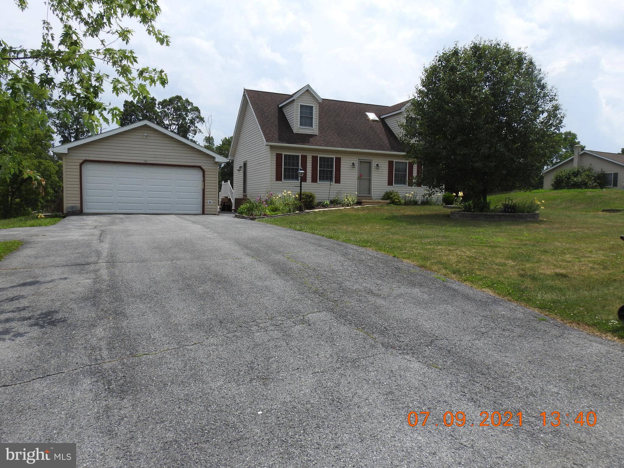 Newville, PA 17241,109 FLINTSTONE DR