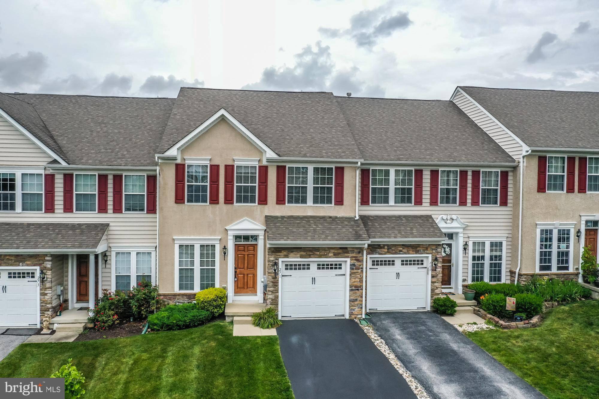 Downingtown, PA 19335,271 TALL TREES CIR