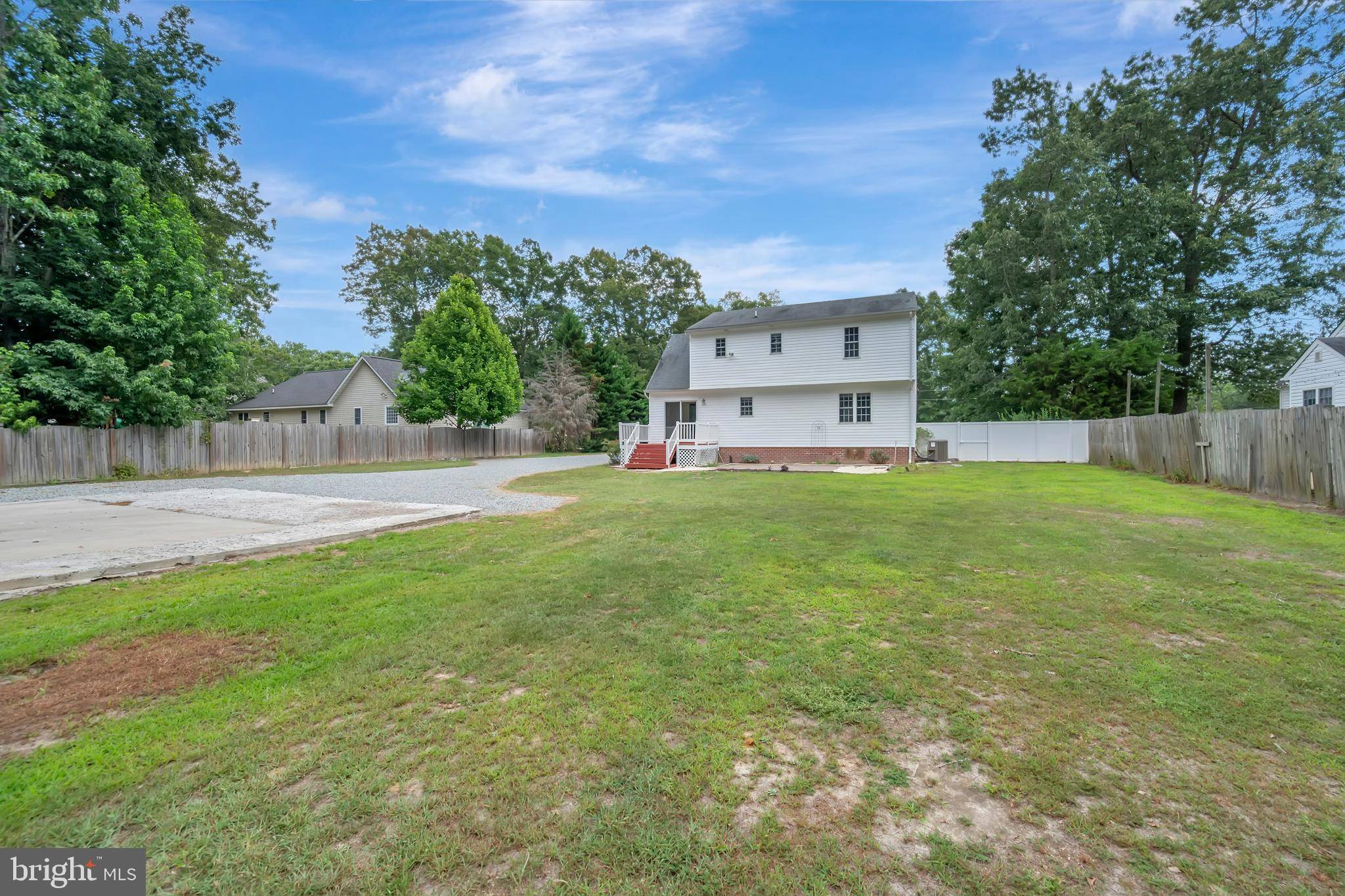 Aylett, VA 23009,276 PARKWOOD DR