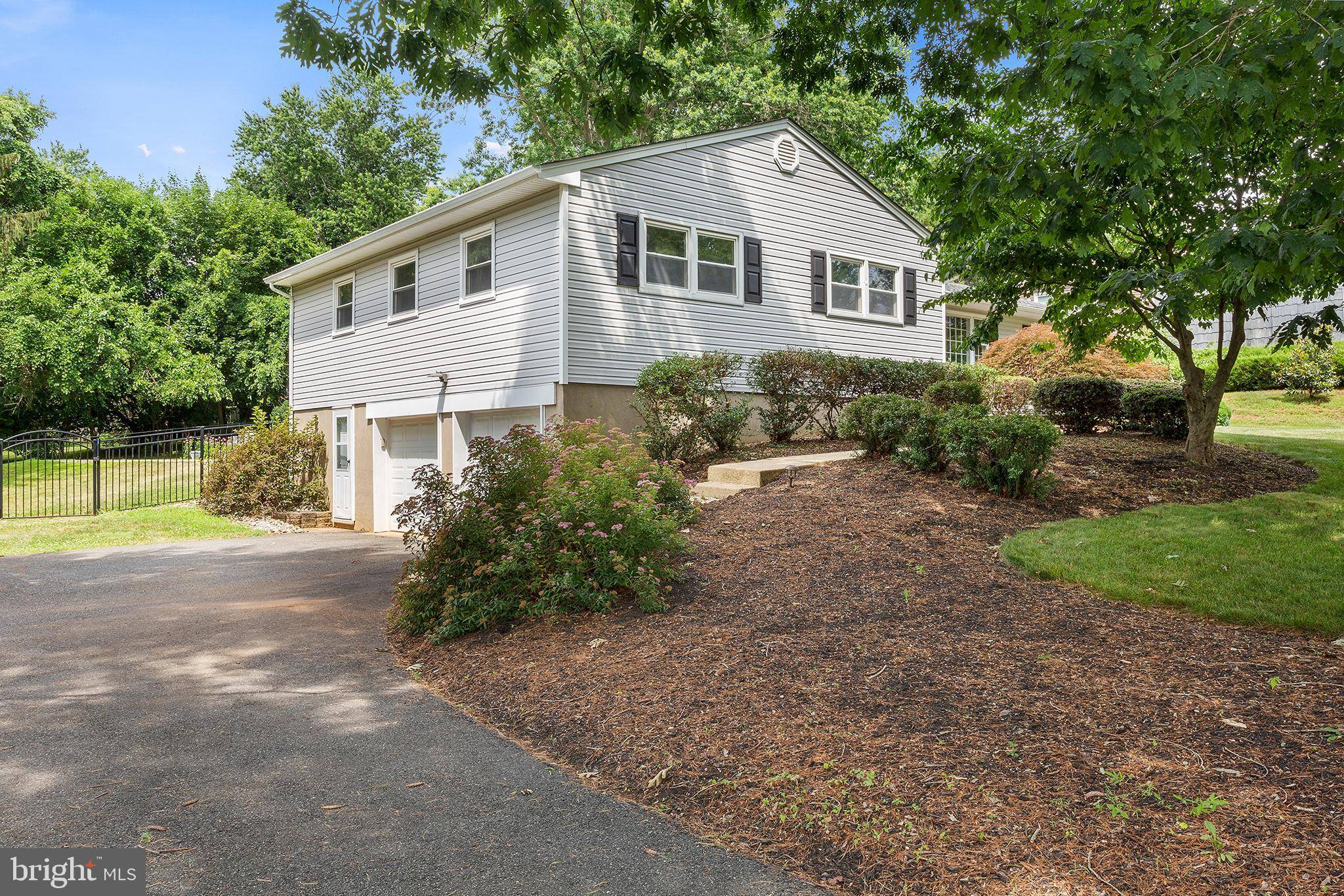 Freehold, NJ 07728,123 WINDHAM WAY