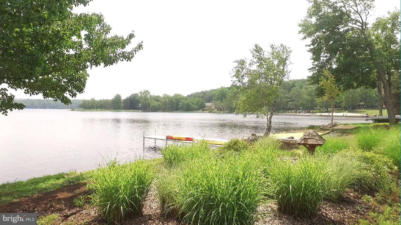 Pocono Lake, PA 18347,7536 LAKE SHORE DR