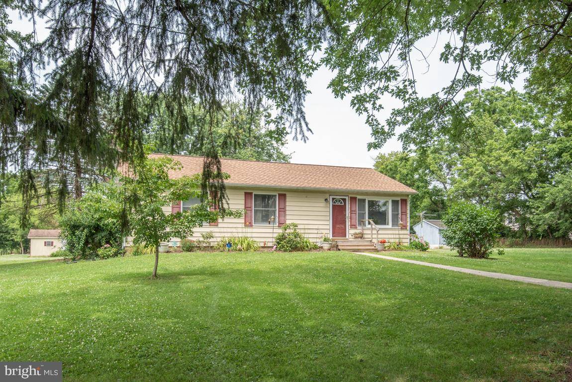 Willow Street, PA 17584,153 W WILLOW RD