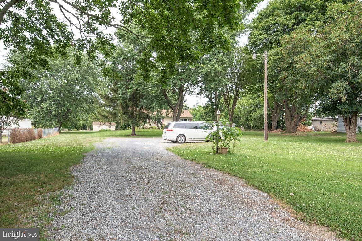 Willow Street, PA 17584,153 W WILLOW RD