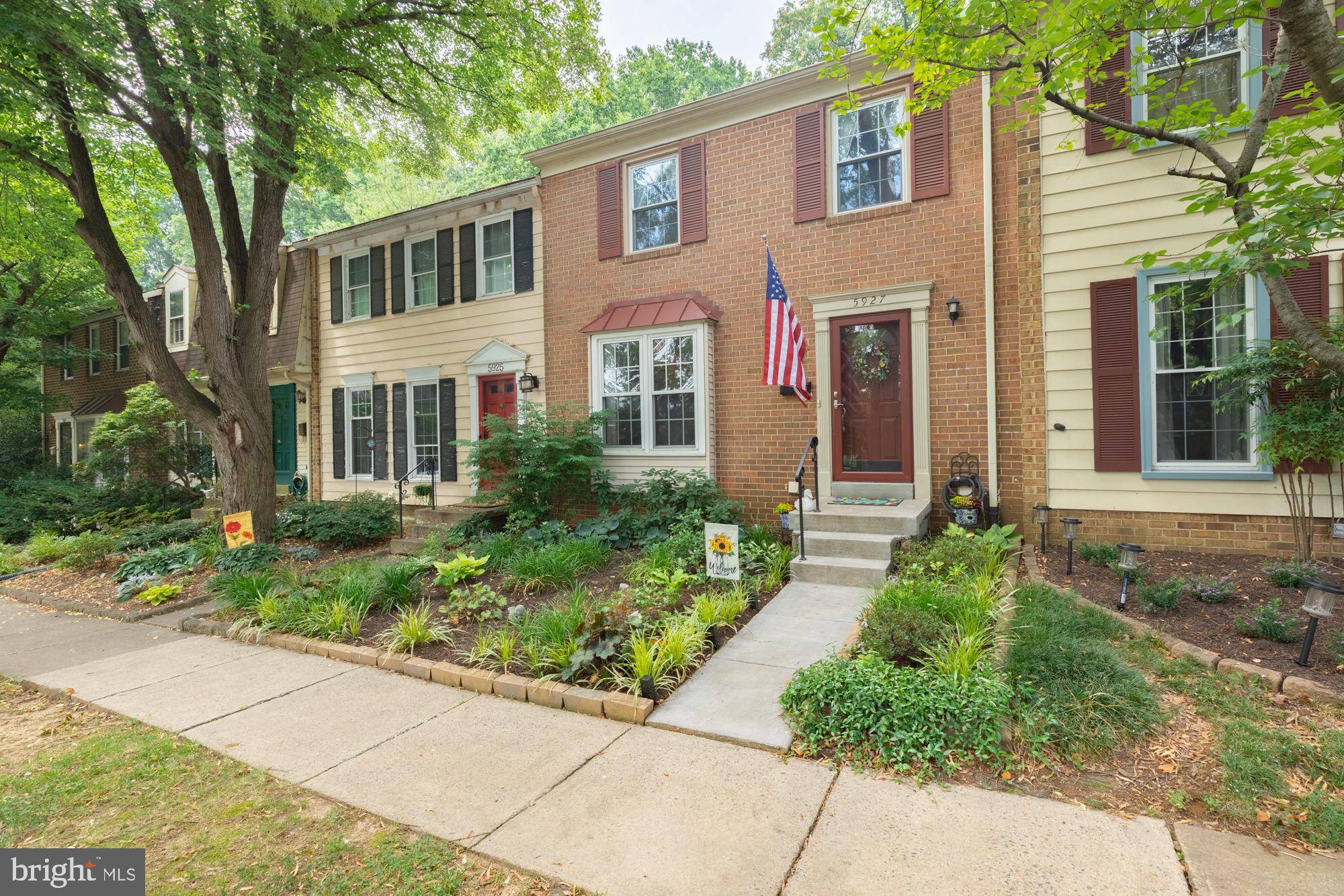 Alexandria, VA 22303,5927 BERKSHIRE CT