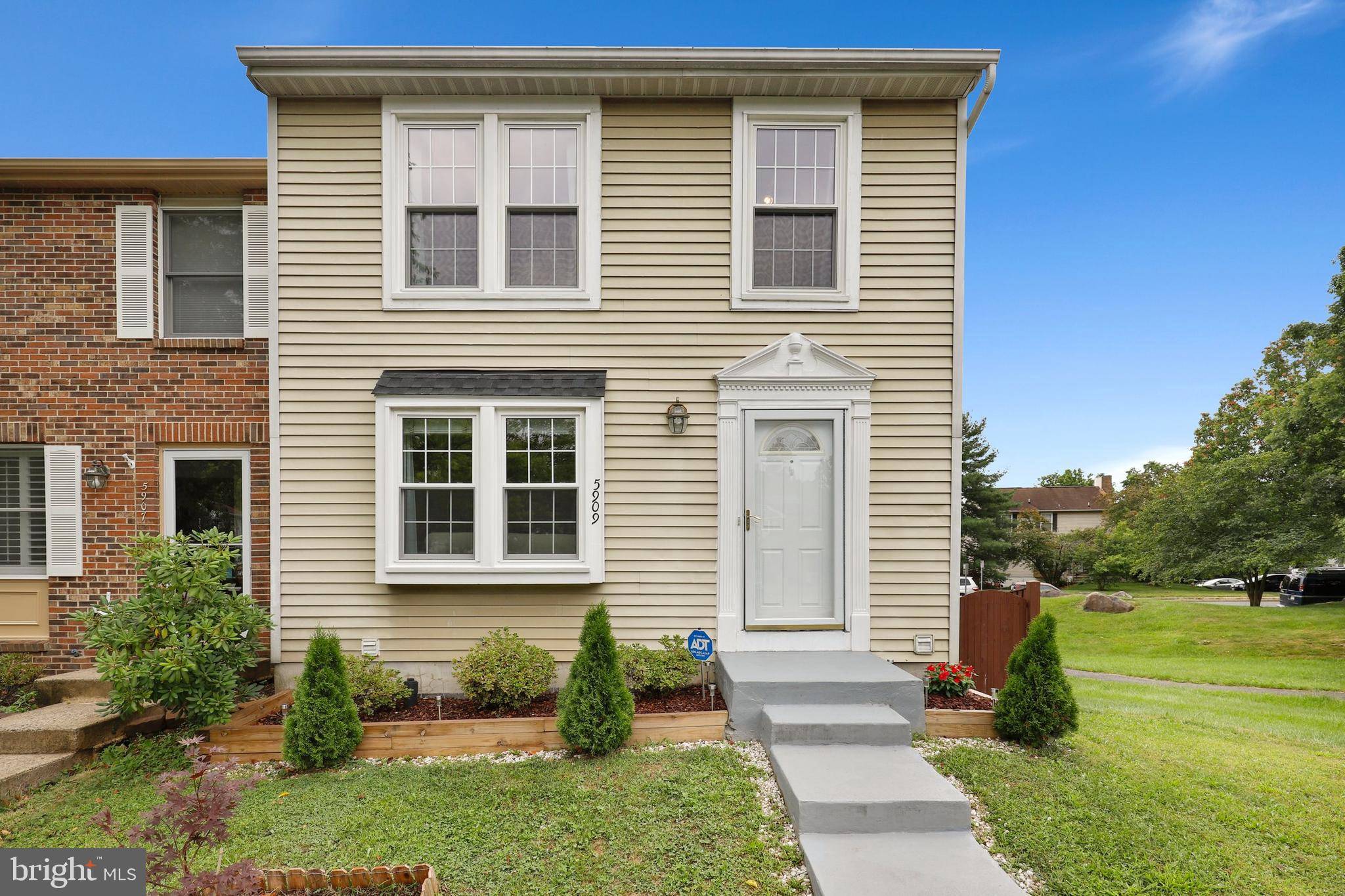 Centreville, VA 20121,5909 SPRUCE RUN CT