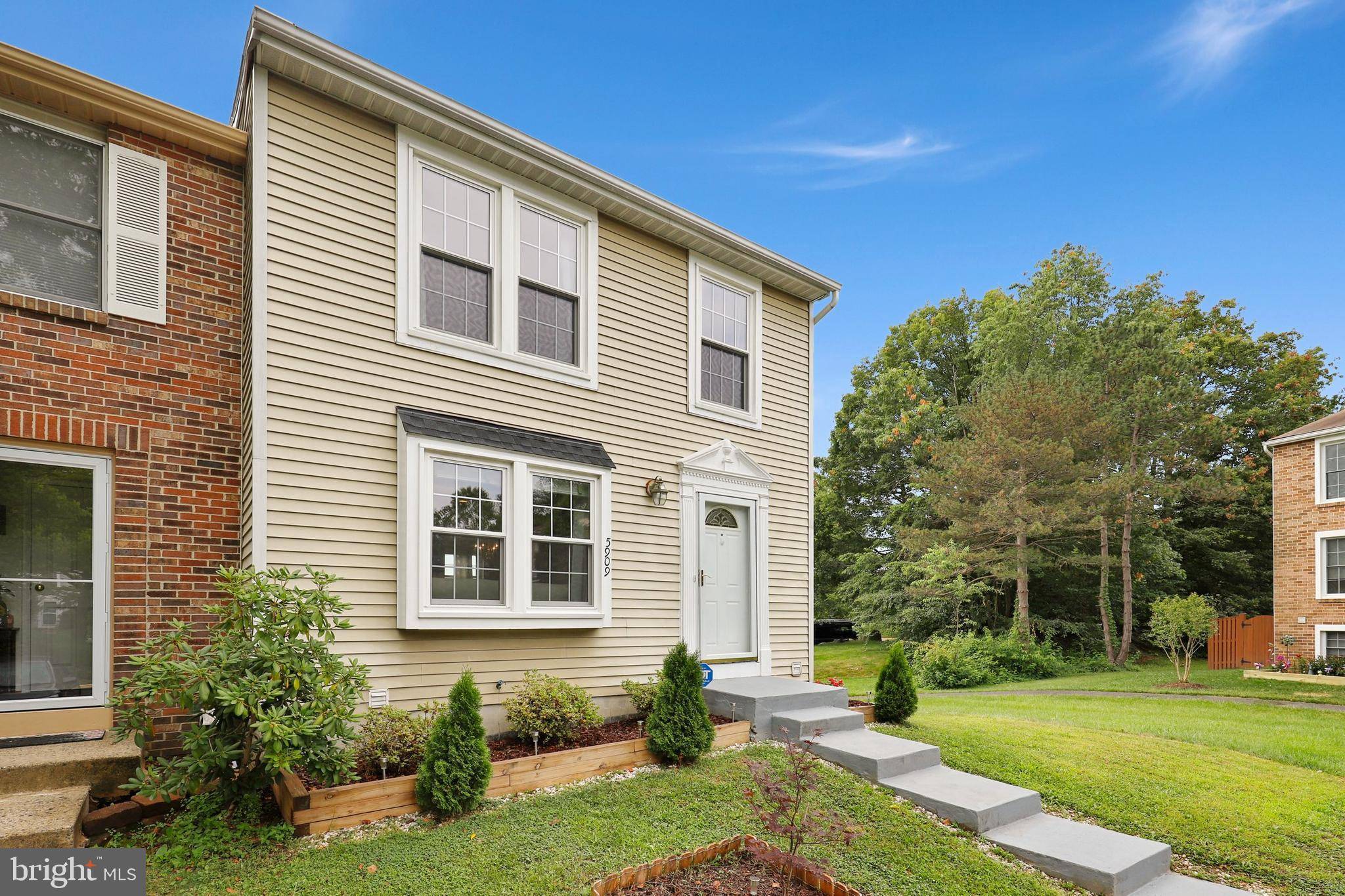 Centreville, VA 20121,5909 SPRUCE RUN CT