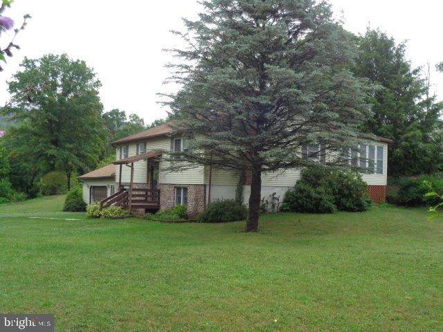 New Bloomfield, PA 17068,24 BARN DR