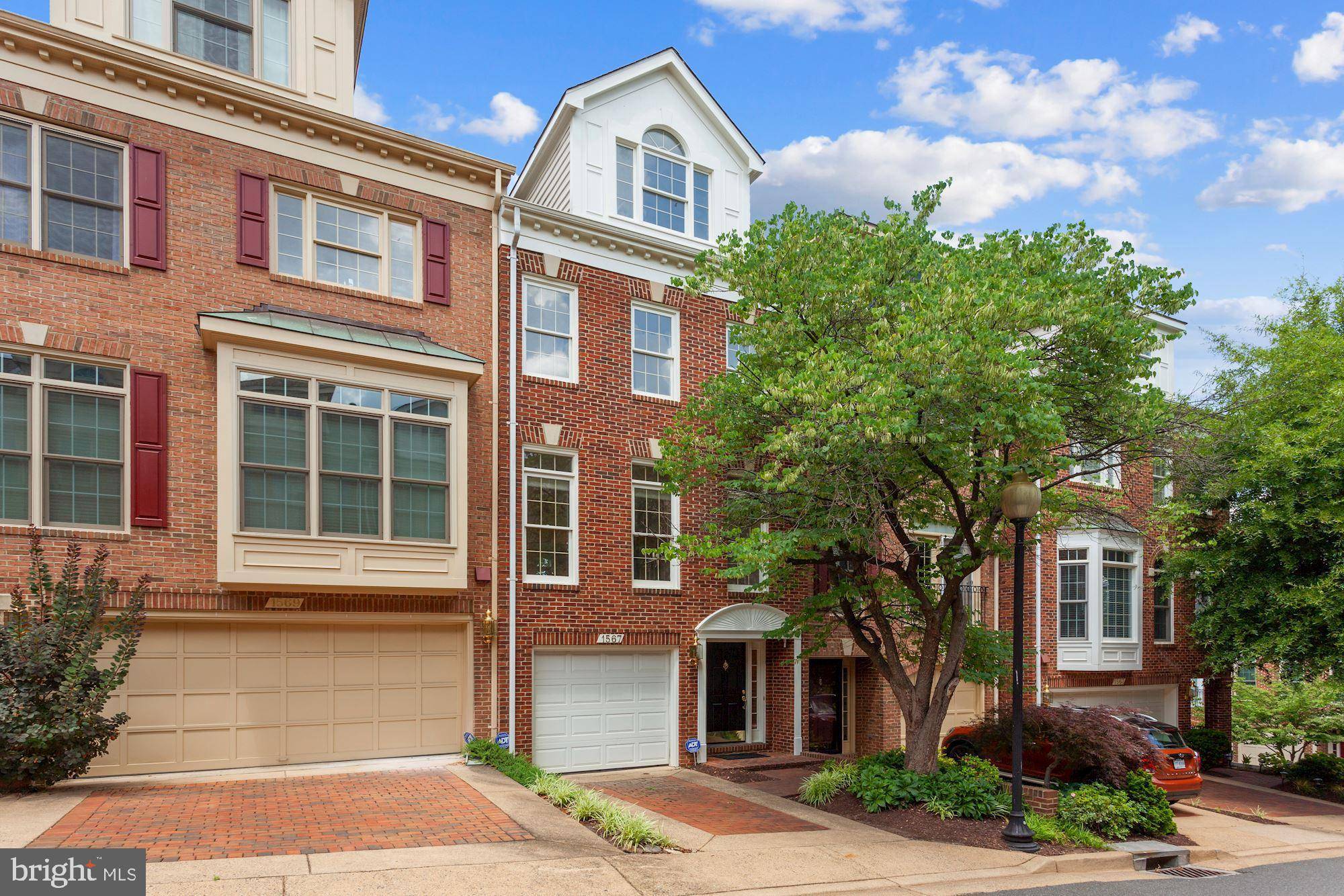 Arlington, VA 22209,1567 21ST CT N