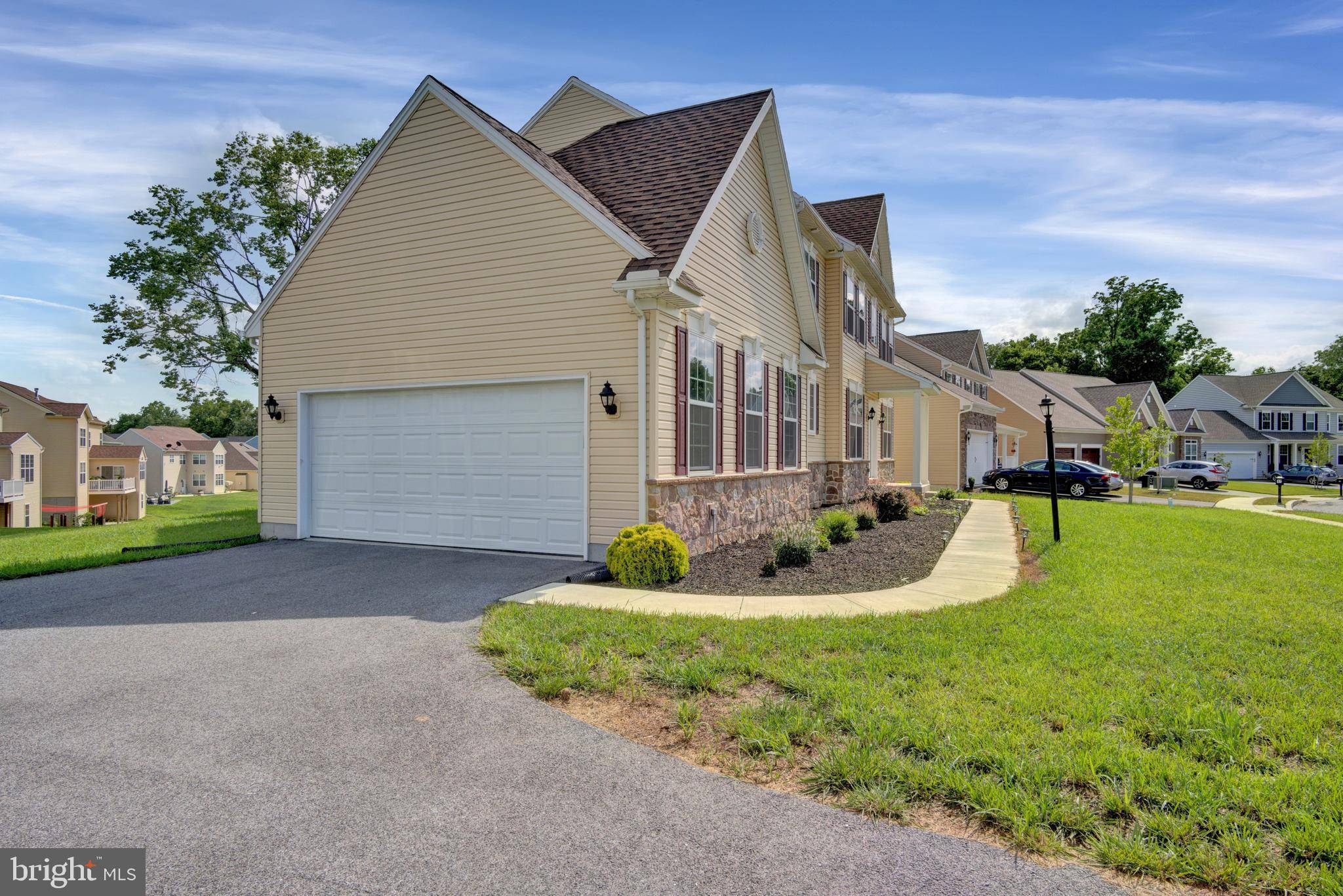 Mechanicsburg, PA 17050,15 CYPRESS POINT CT