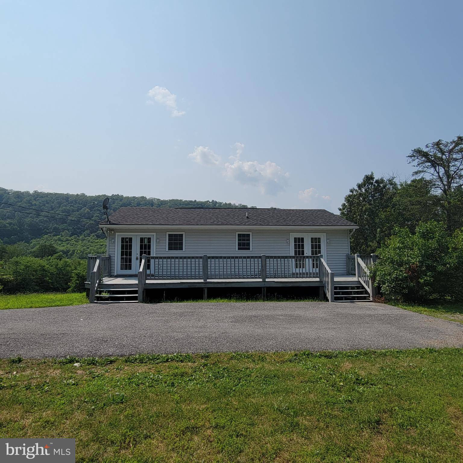 Berkeley Springs, WV 25411,3475 VALLEY RD