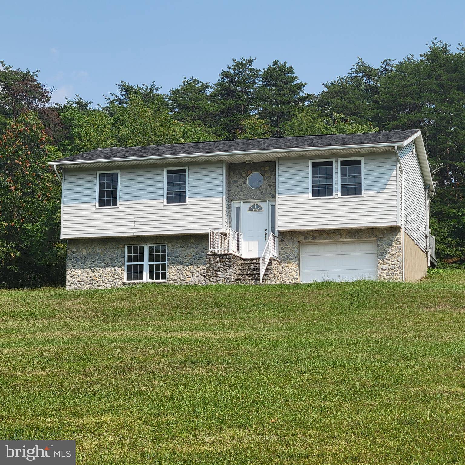 Berkeley Springs, WV 25411,3475 VALLEY RD