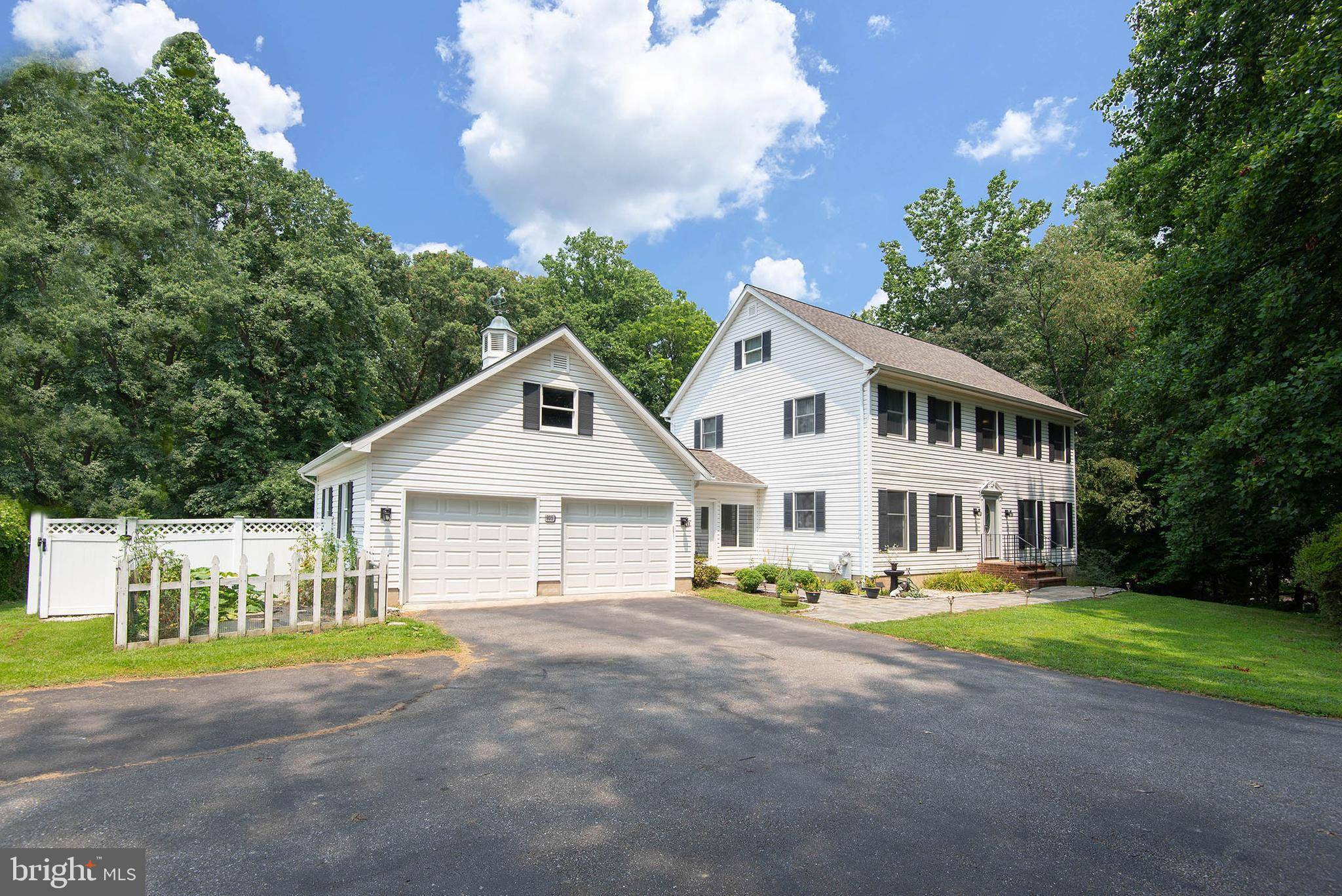 Gambrills, MD 21054,805 HEDGE HOPPER LN