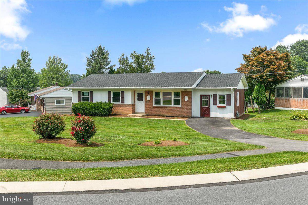 Willow Street, PA 17584,103 BROADMOOR DR