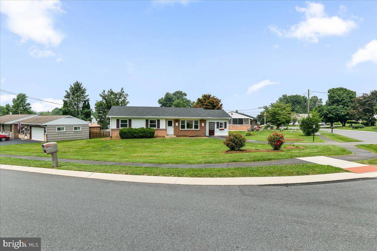 Willow Street, PA 17584,103 BROADMOOR DR